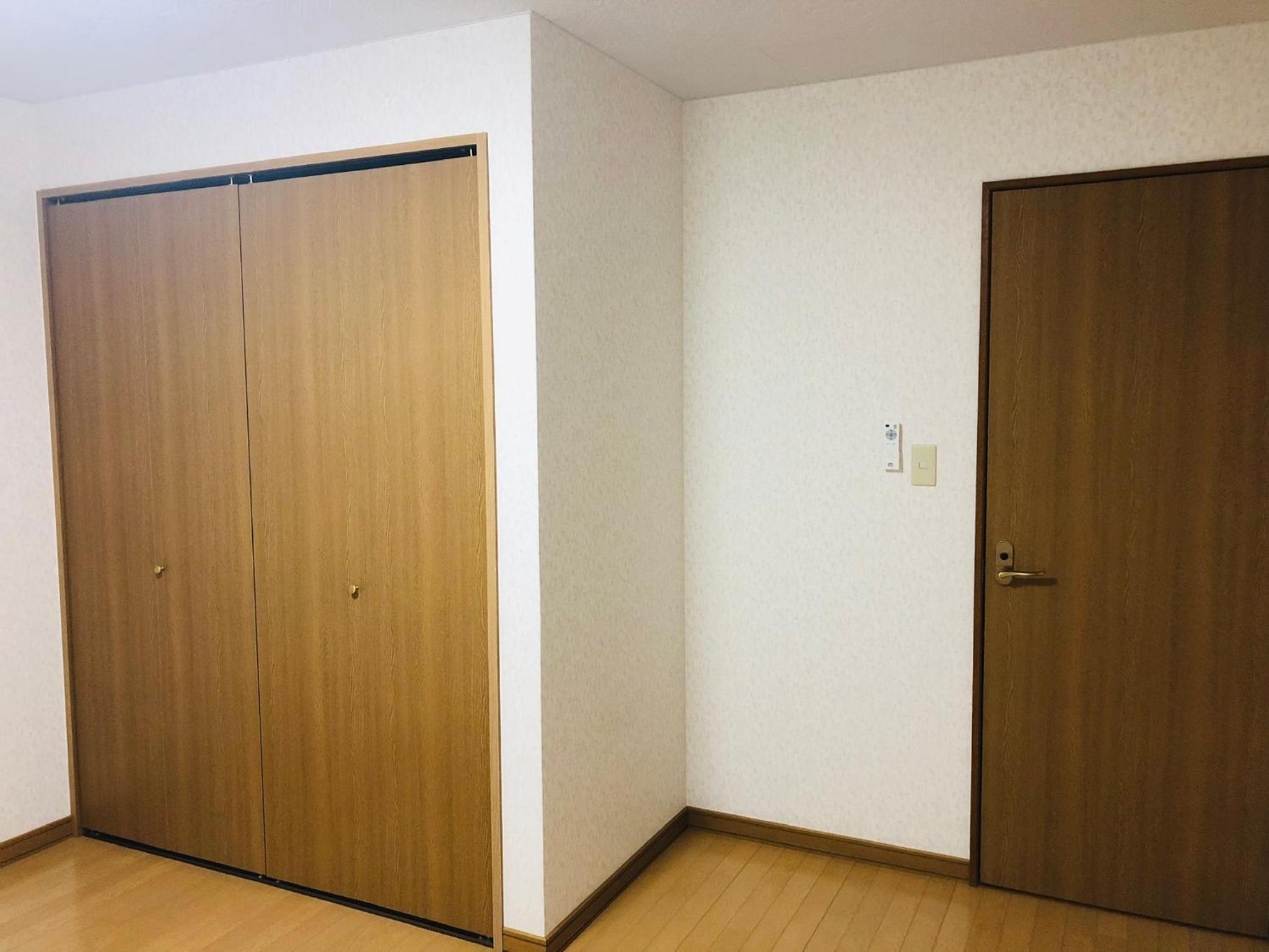 Triple Room with Shared Bathroom photo 2
