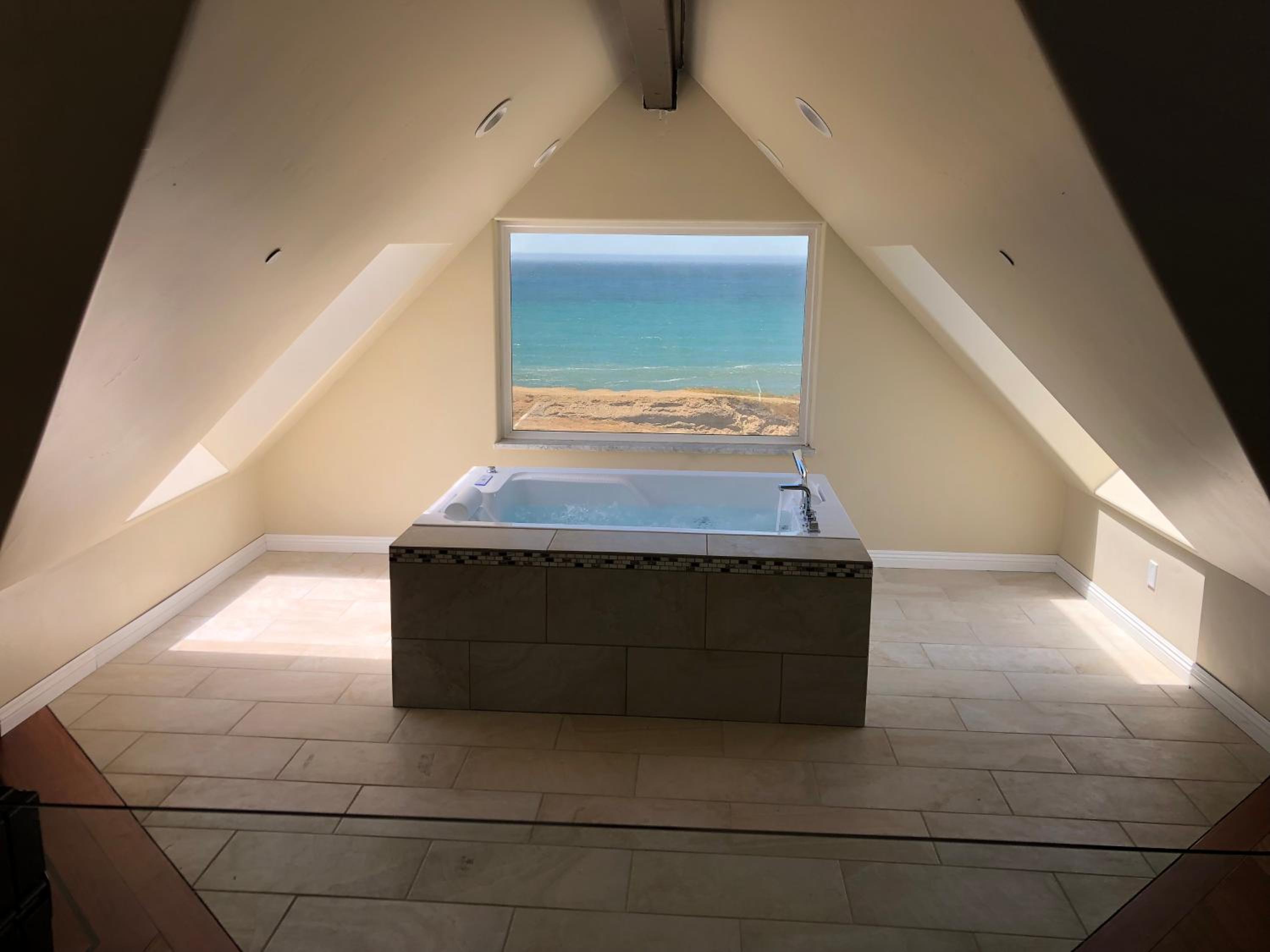Family Room with Sea View - Photo 9