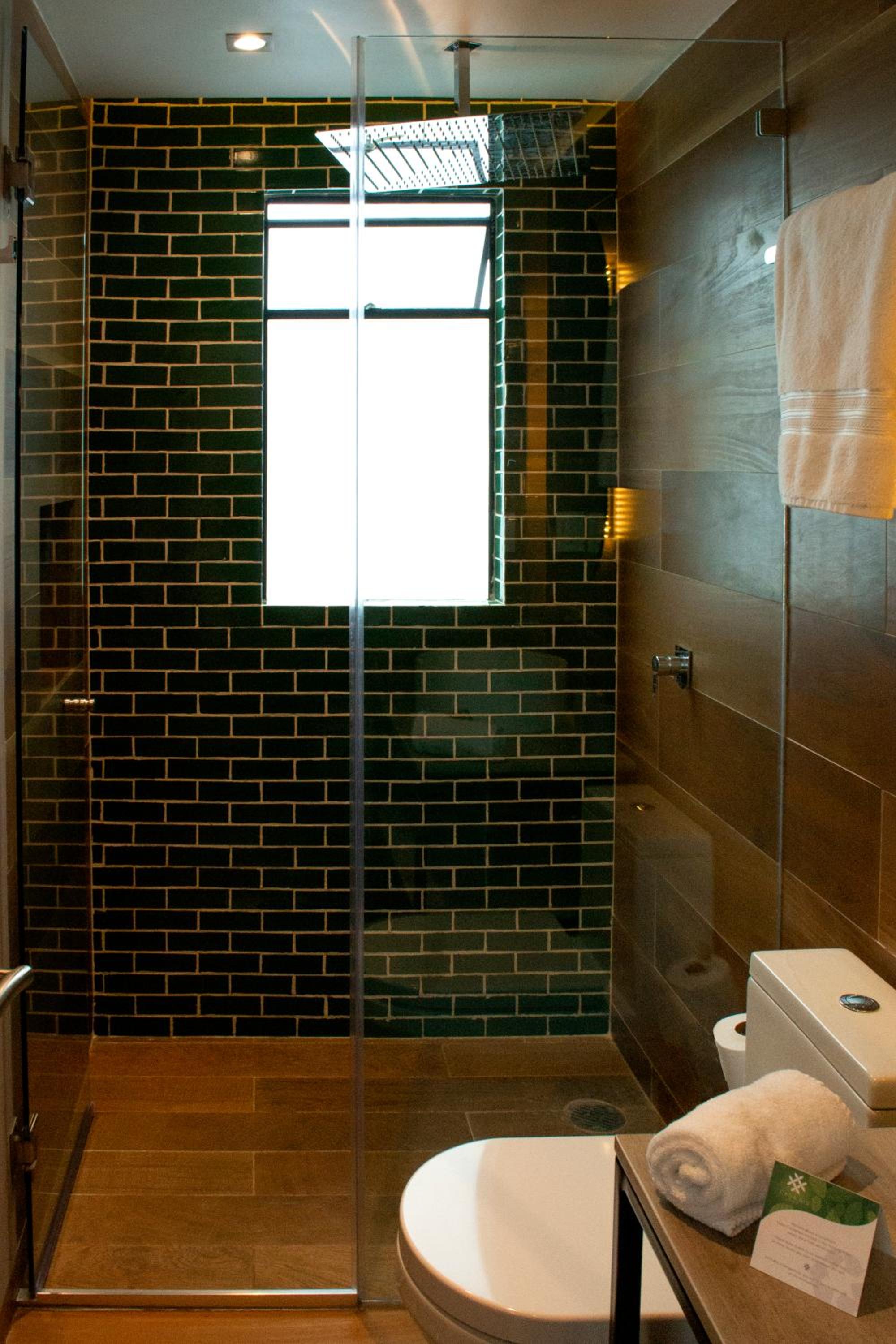 Queen Room - Photo 5