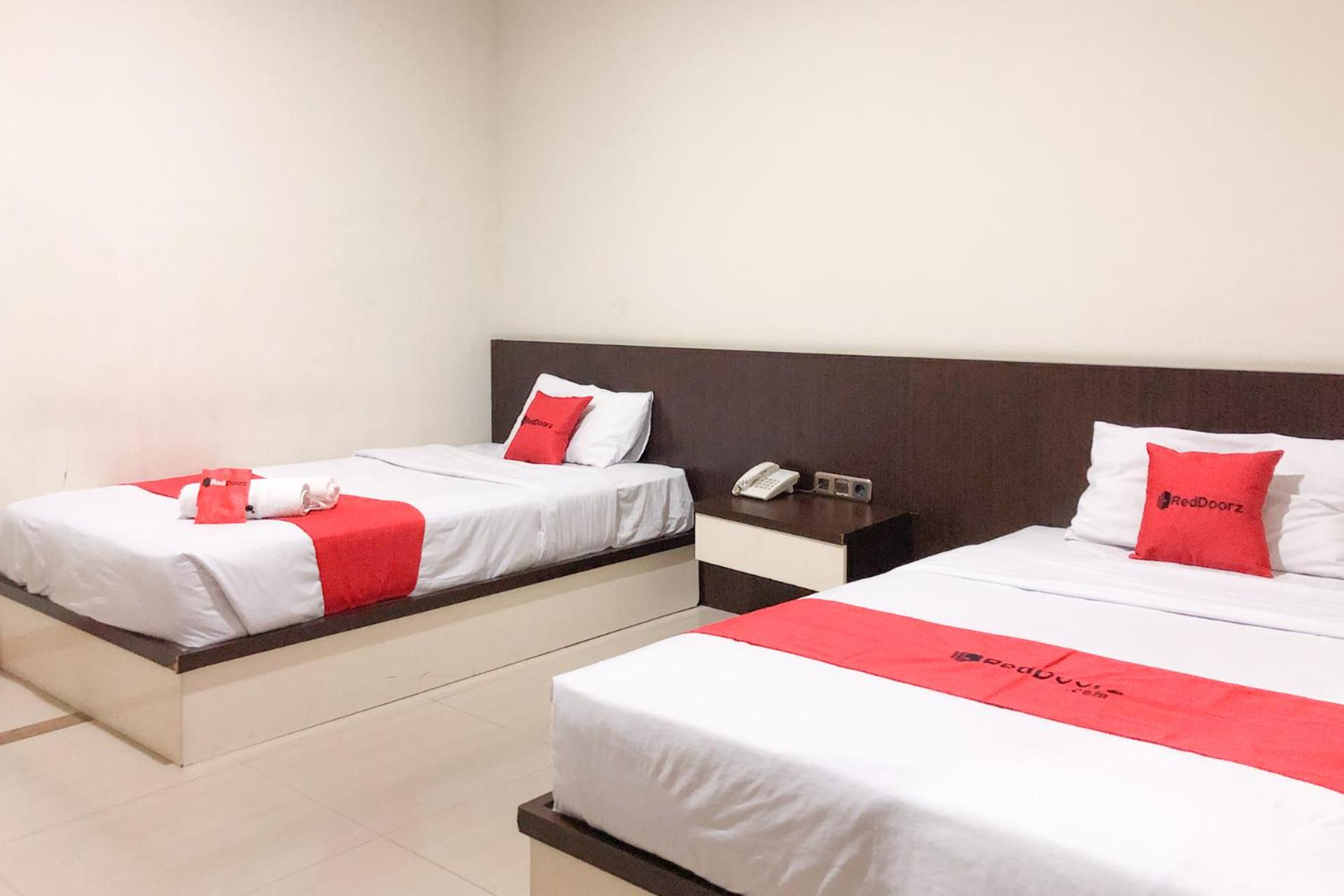 Twin Room - Photo 7