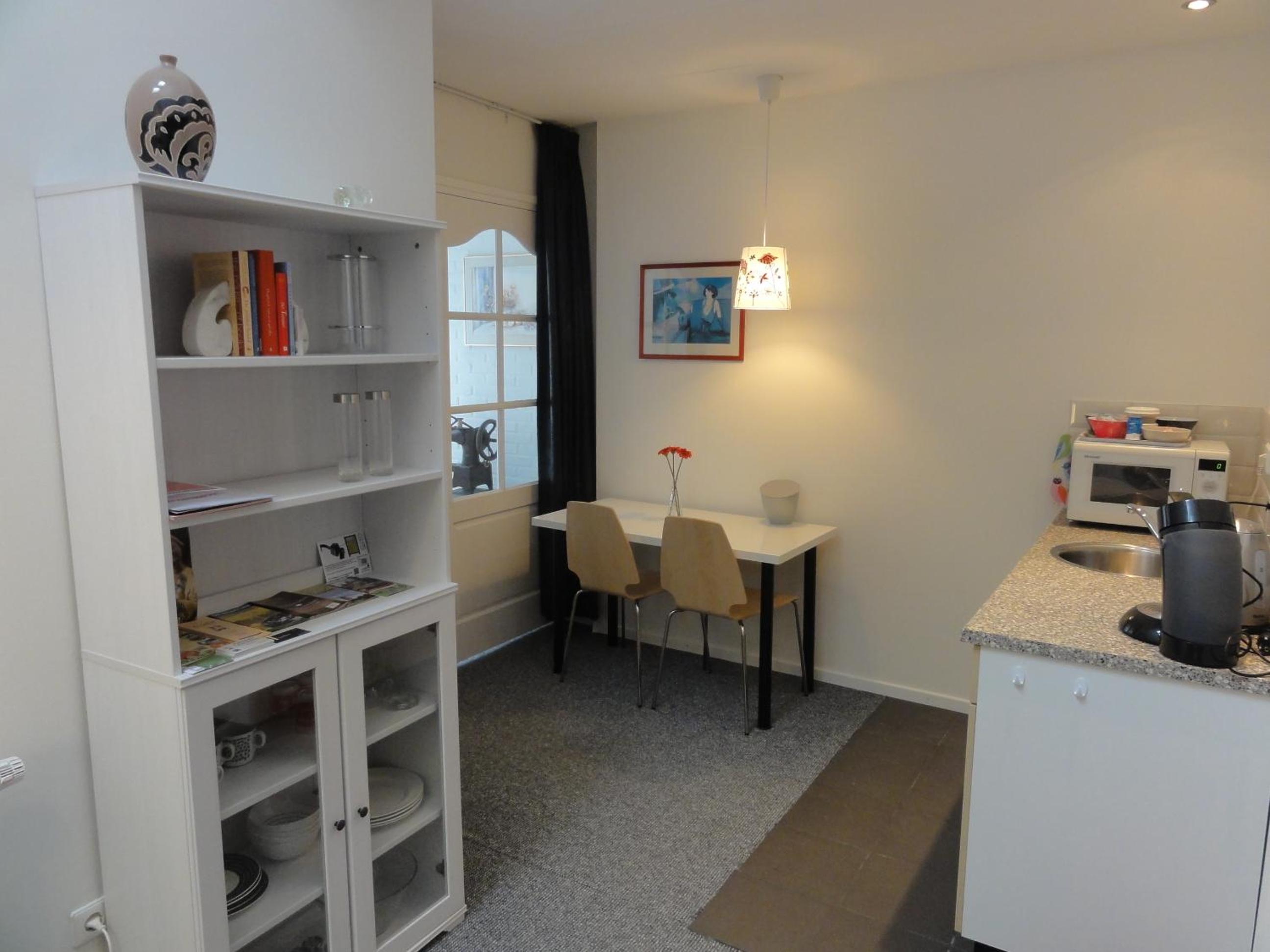 Studio (2 Adults) photo 2