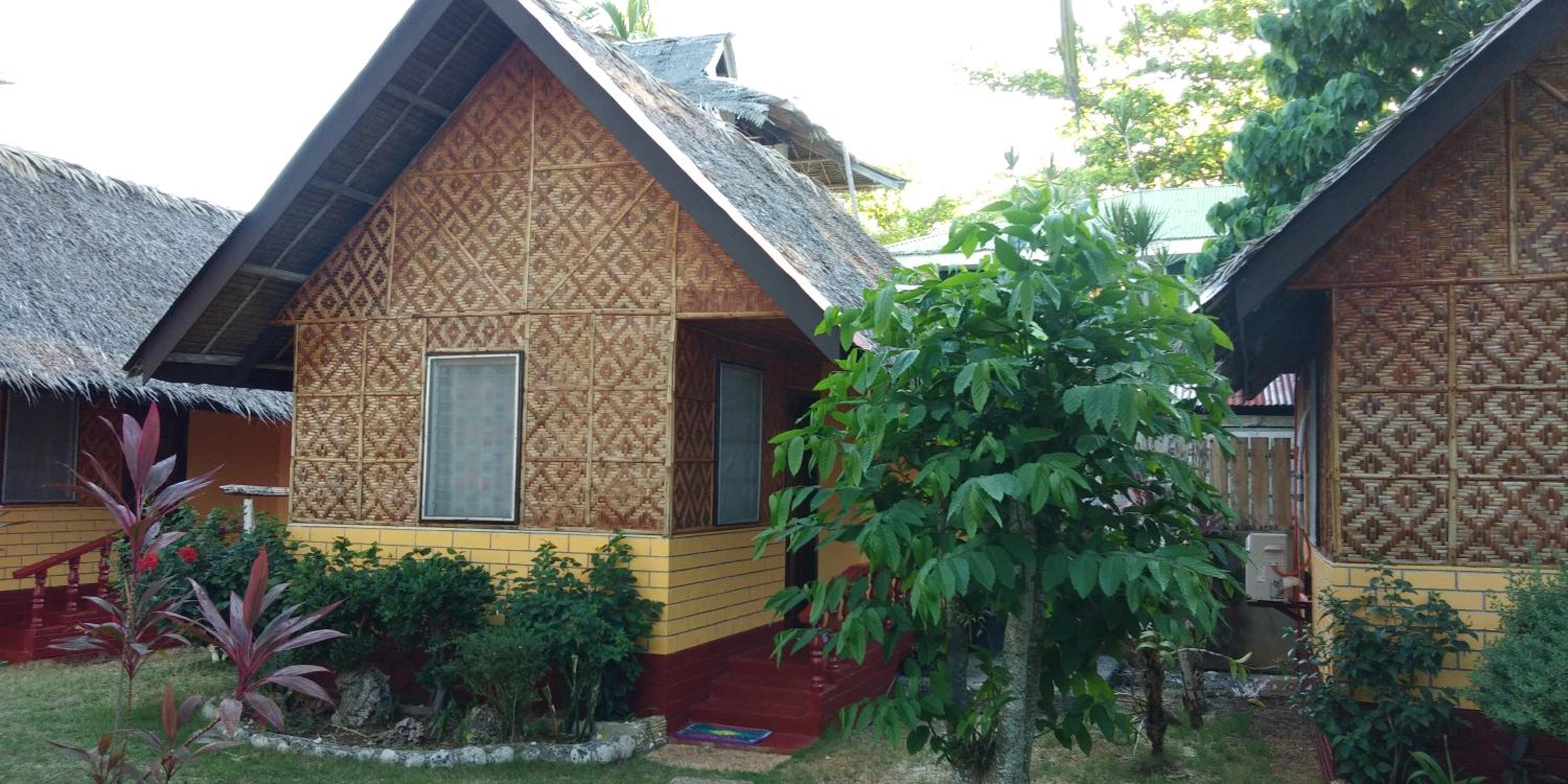 Bungalow with Garden View photo 3