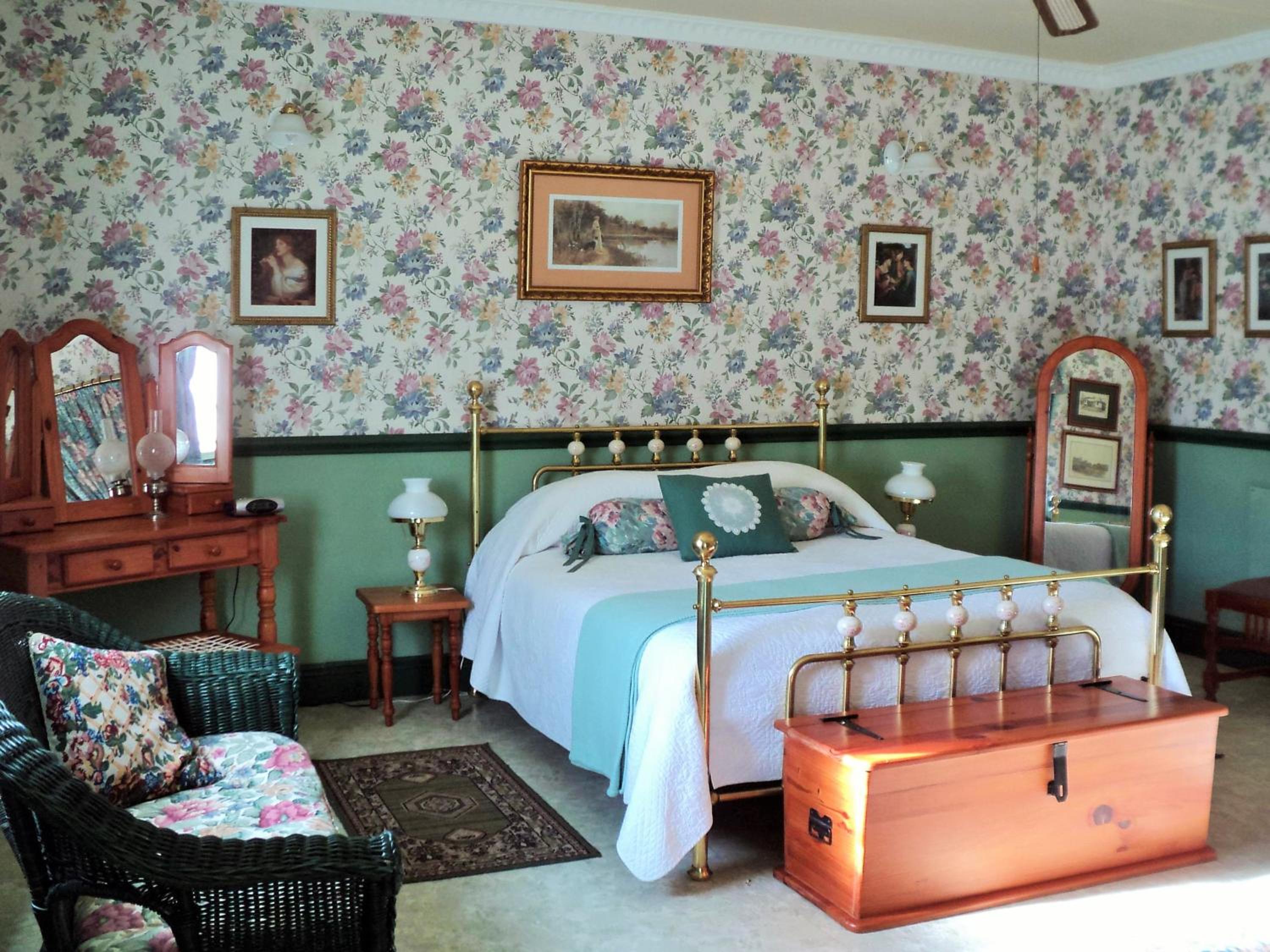 Deluxe Double Room with Shower - Photo 1