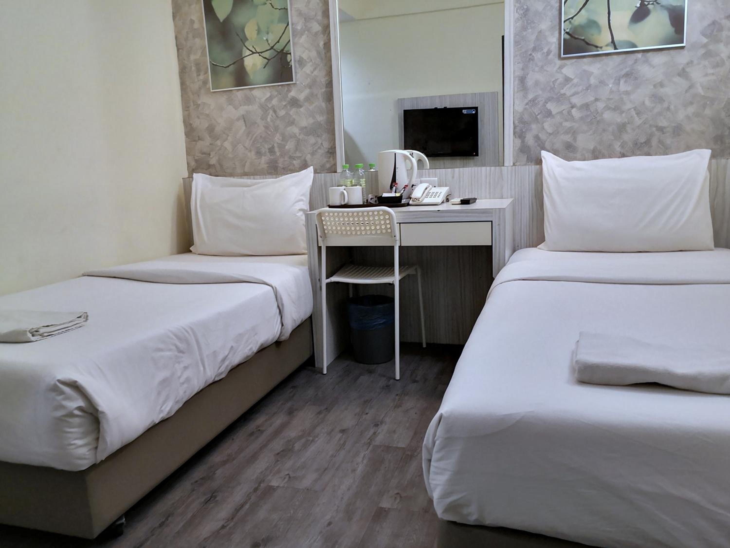 Superior Twin Room (no window)