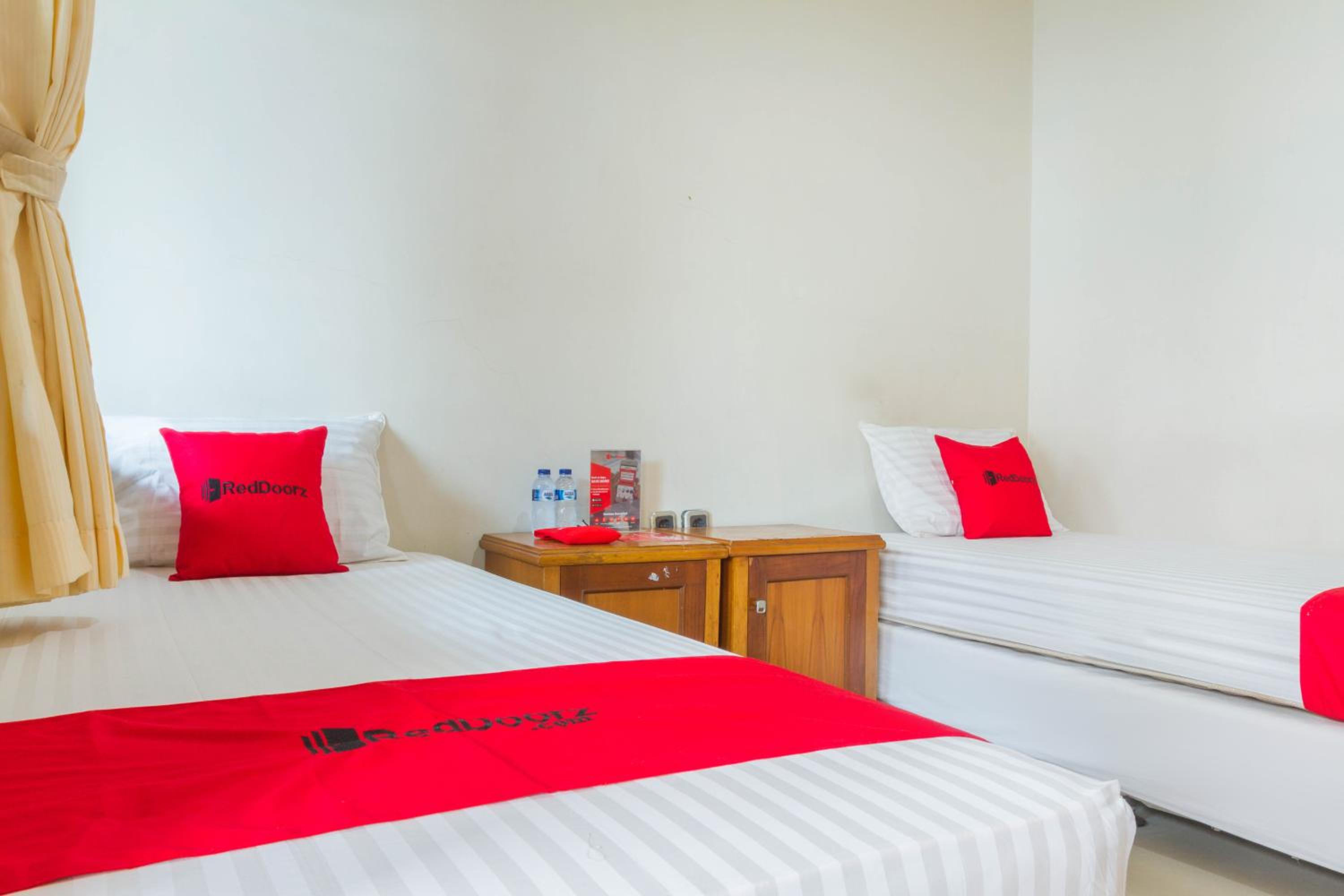 Twin Room - Photo 1