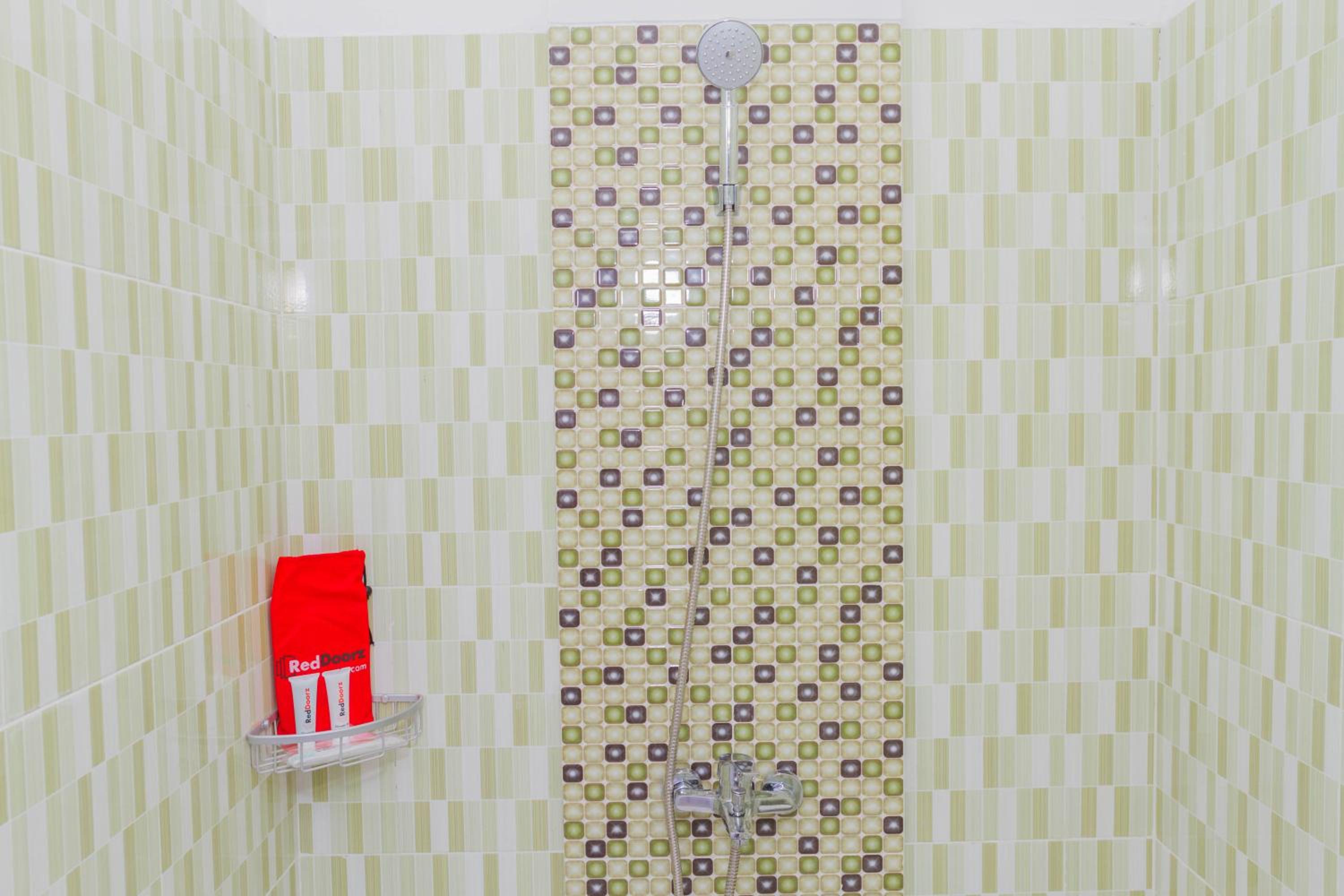 Double Room - Photo 11