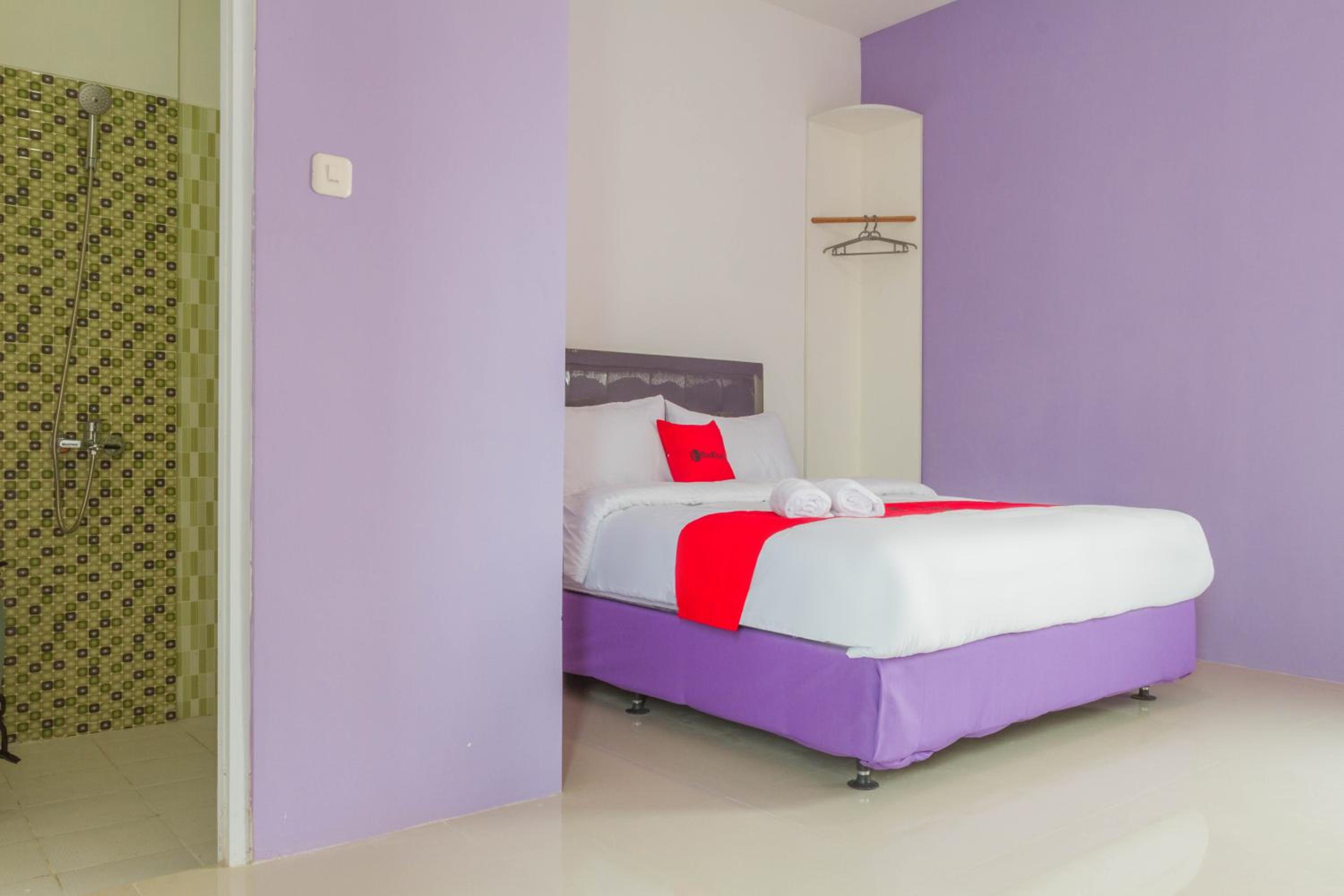 Double Room - Photo 8