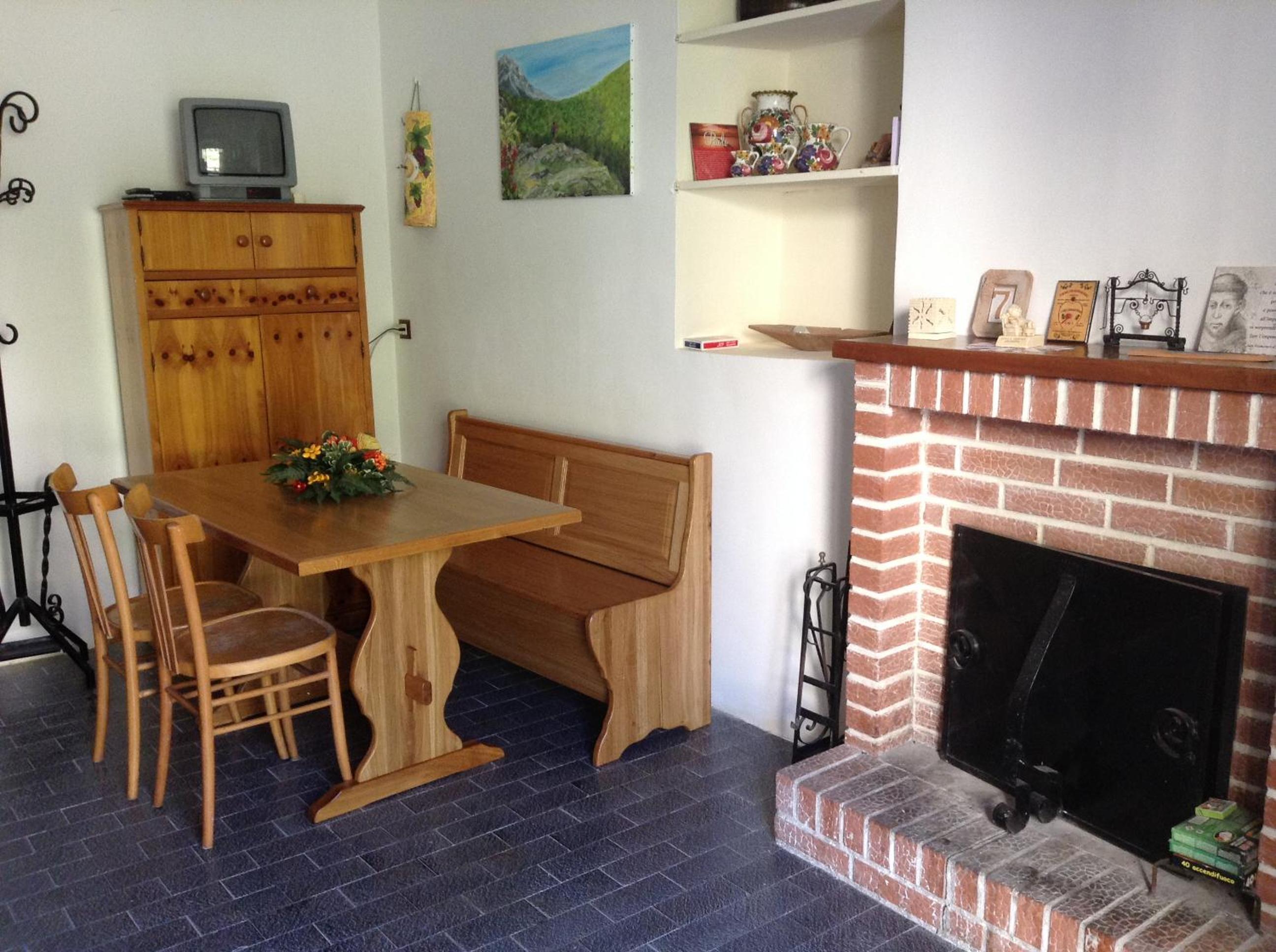 Four-Bedroom House - Photo 11
