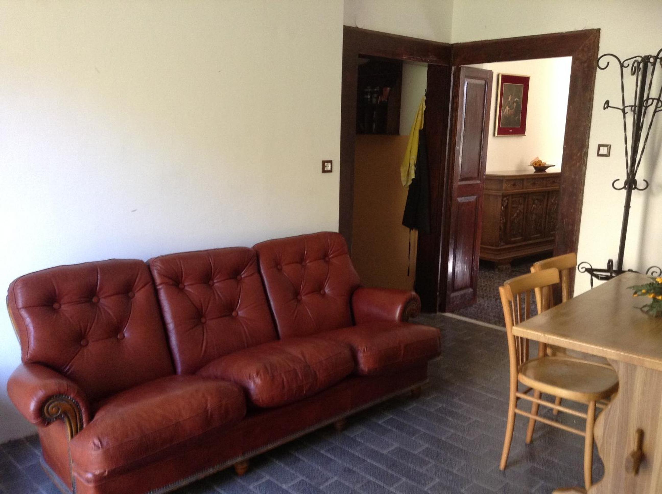 Four-Bedroom House - Photo 3