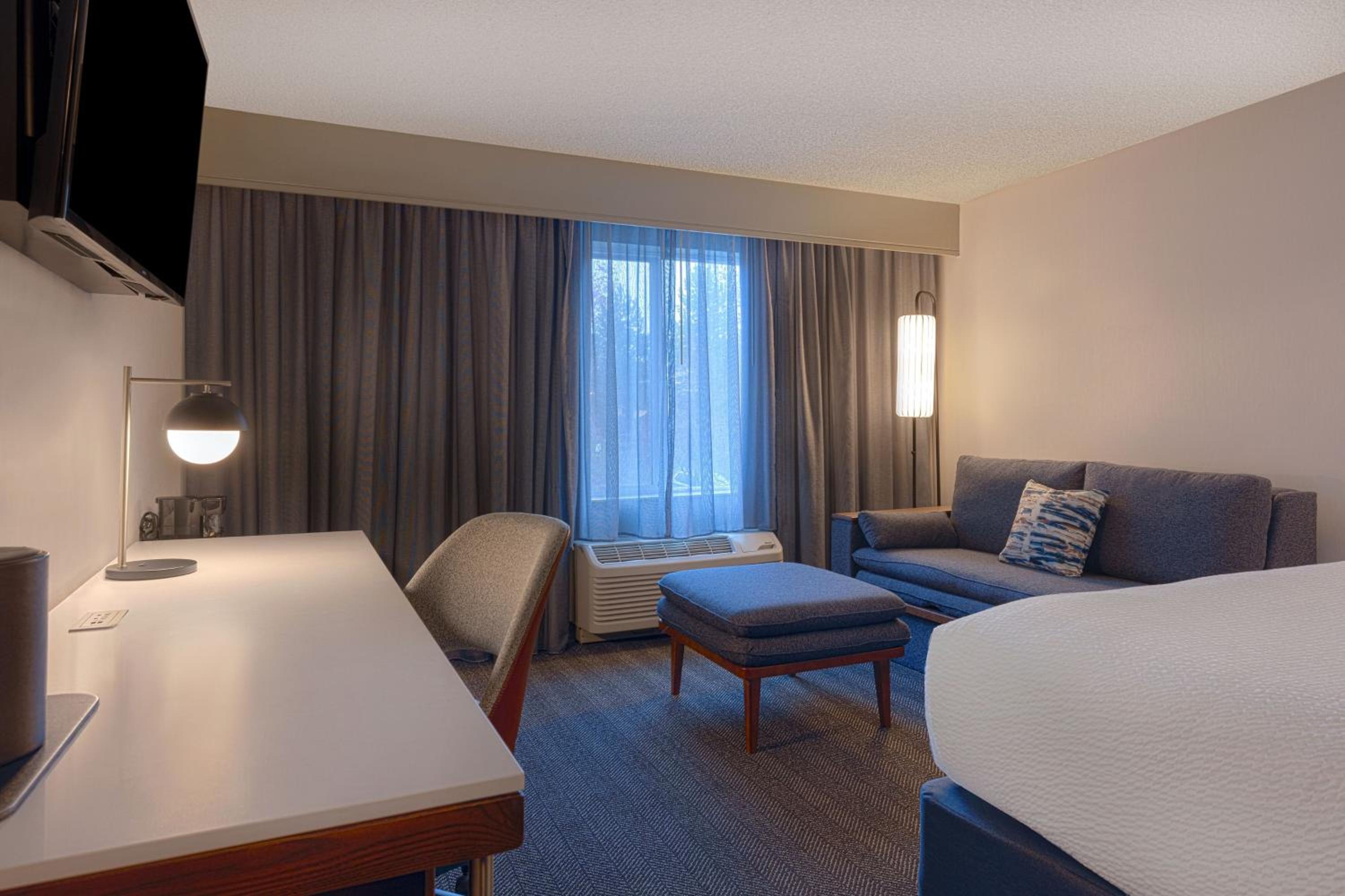 King Room with Sofa Bed