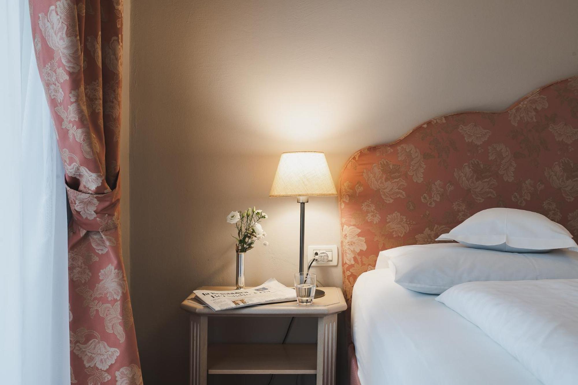 Deluxe Double Room - Photo 6
