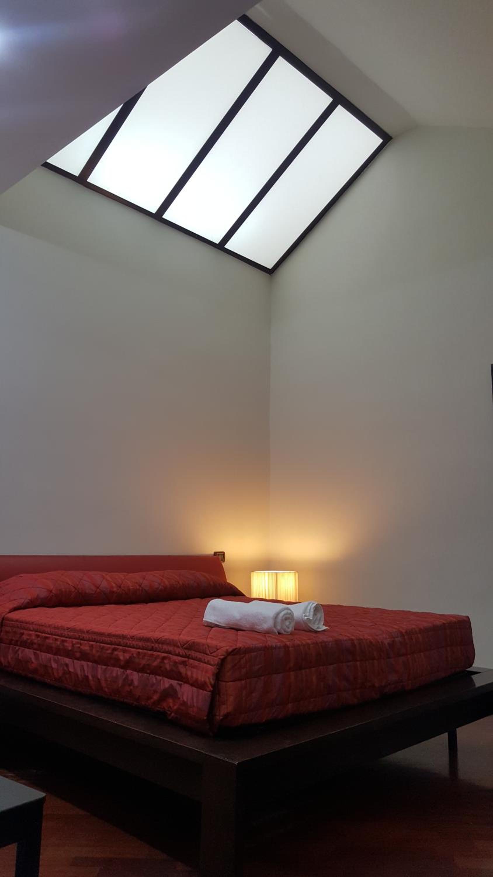 Studio Apartment photo 1