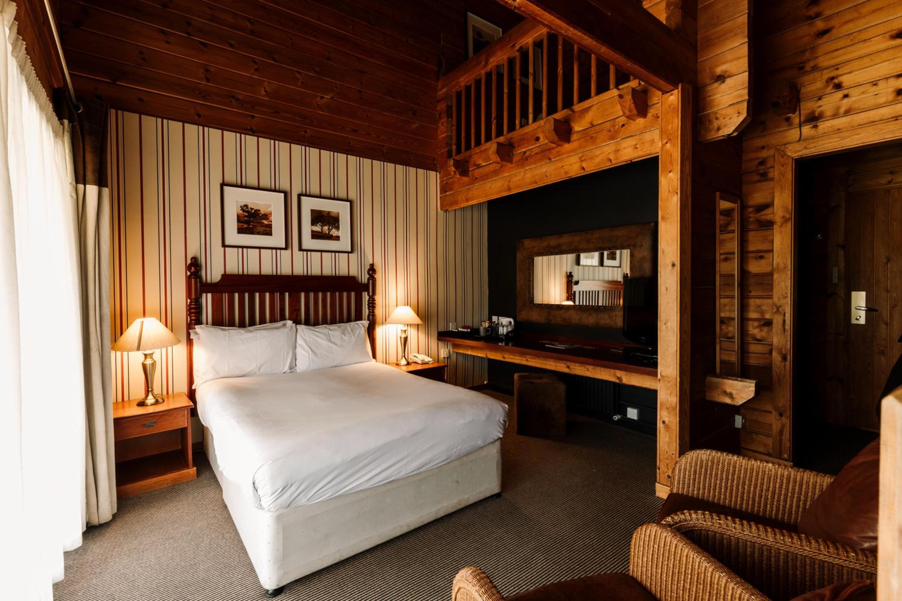 Hotel Family Room - Photo 2