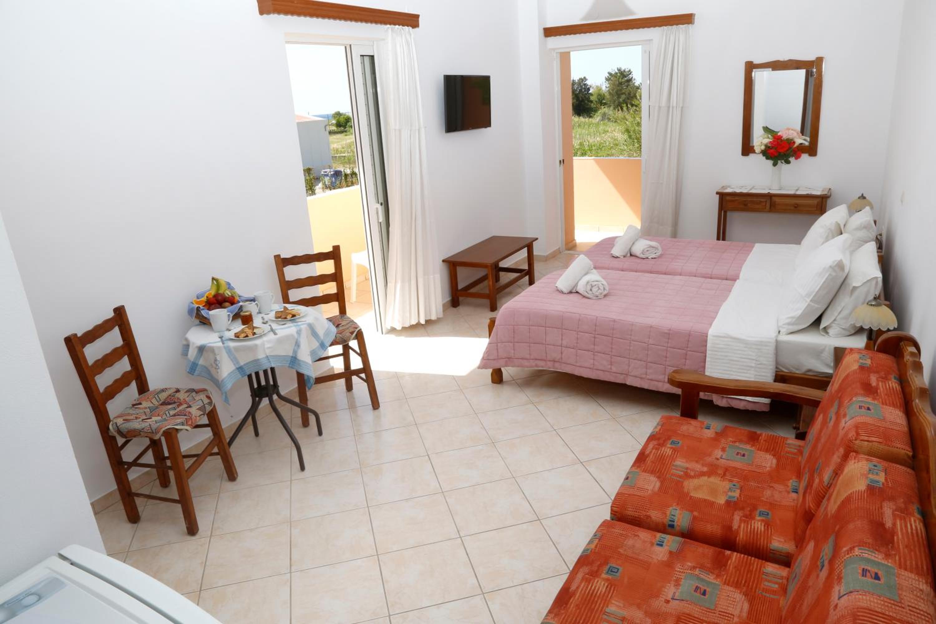 Superior Twin Room photo 1