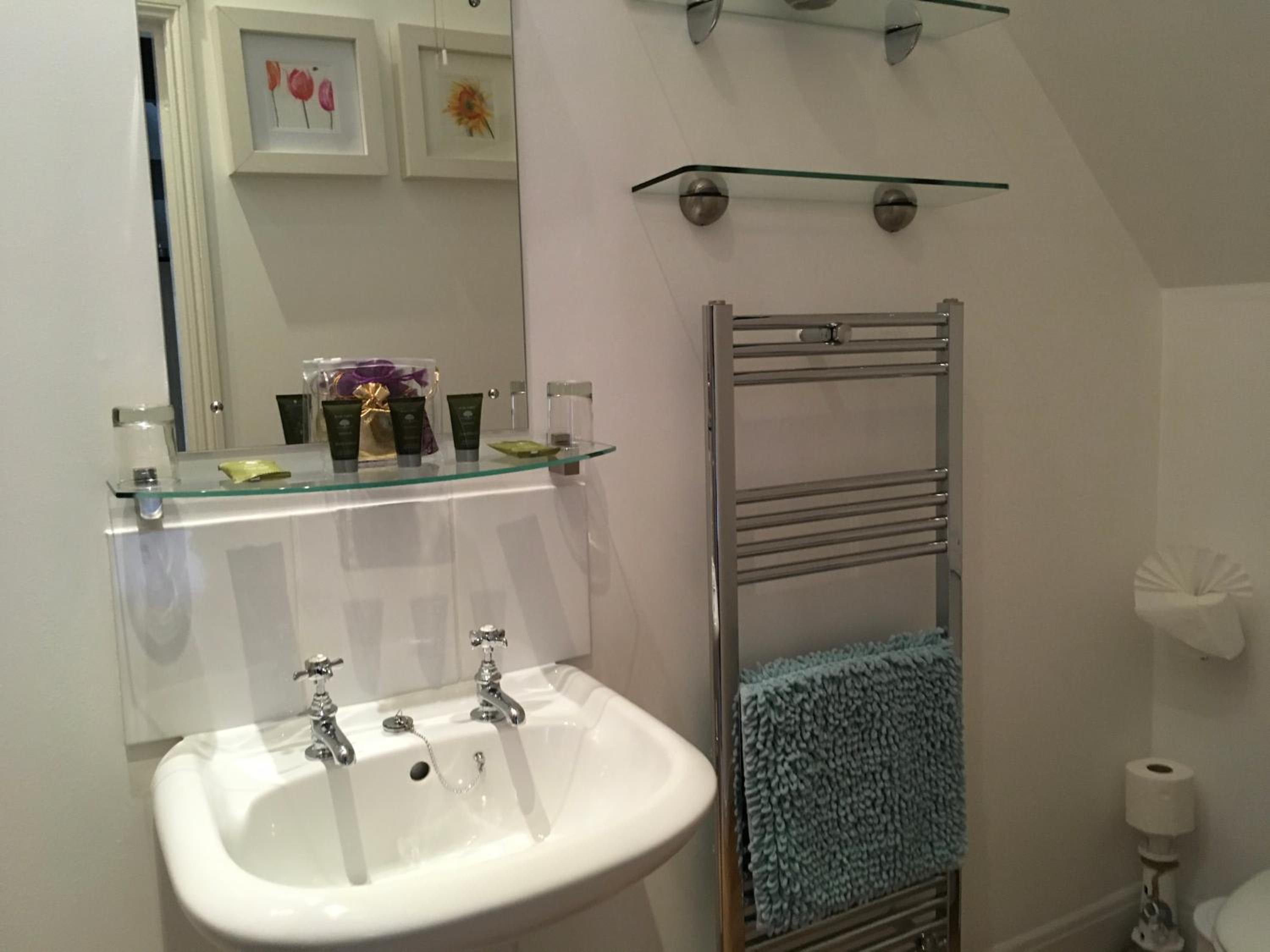Double Room with Private Bathroom photo 1