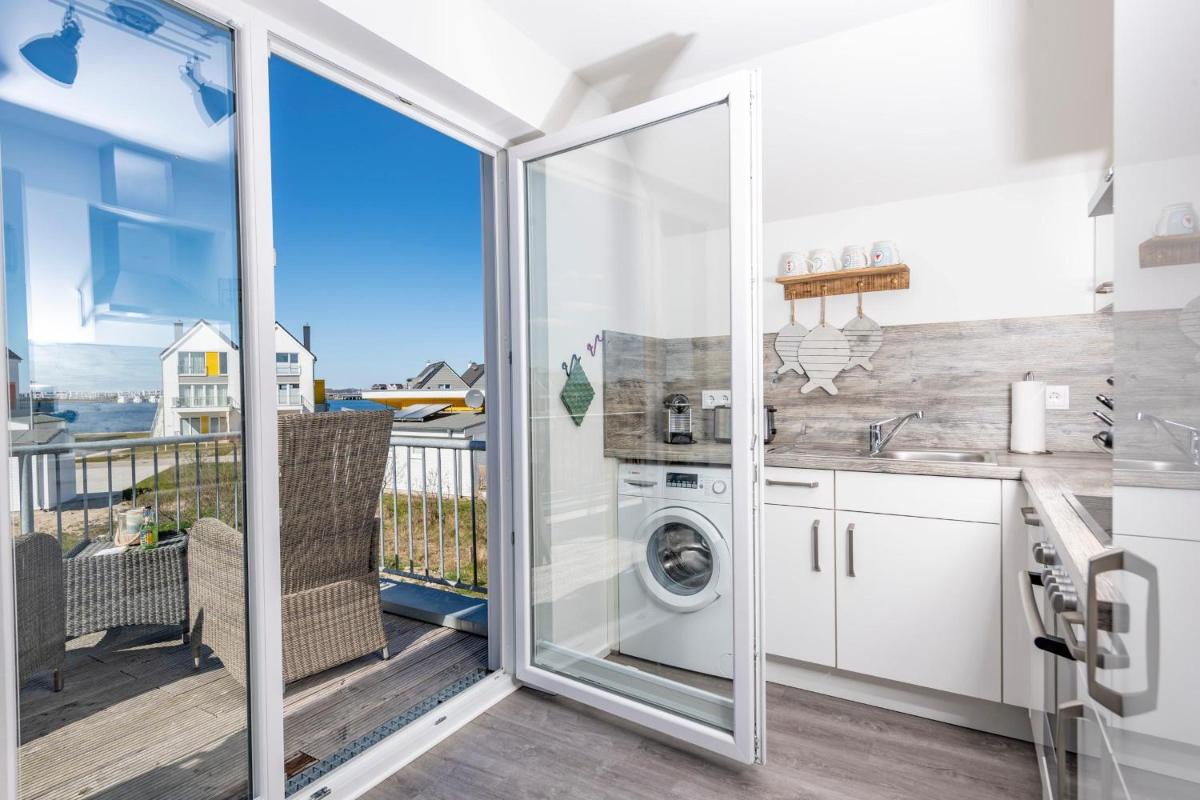 Apartment with Sea View photo 3