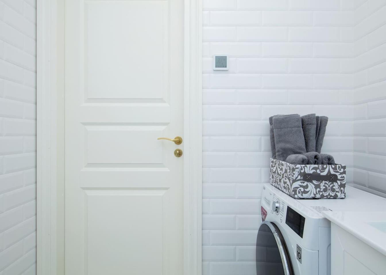 One-Bedroom Apartment - Photo 25