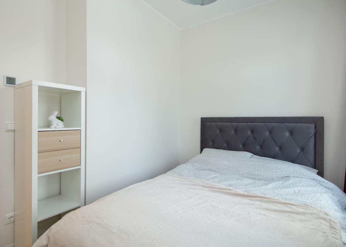 One-Bedroom Apartment - Photo 18