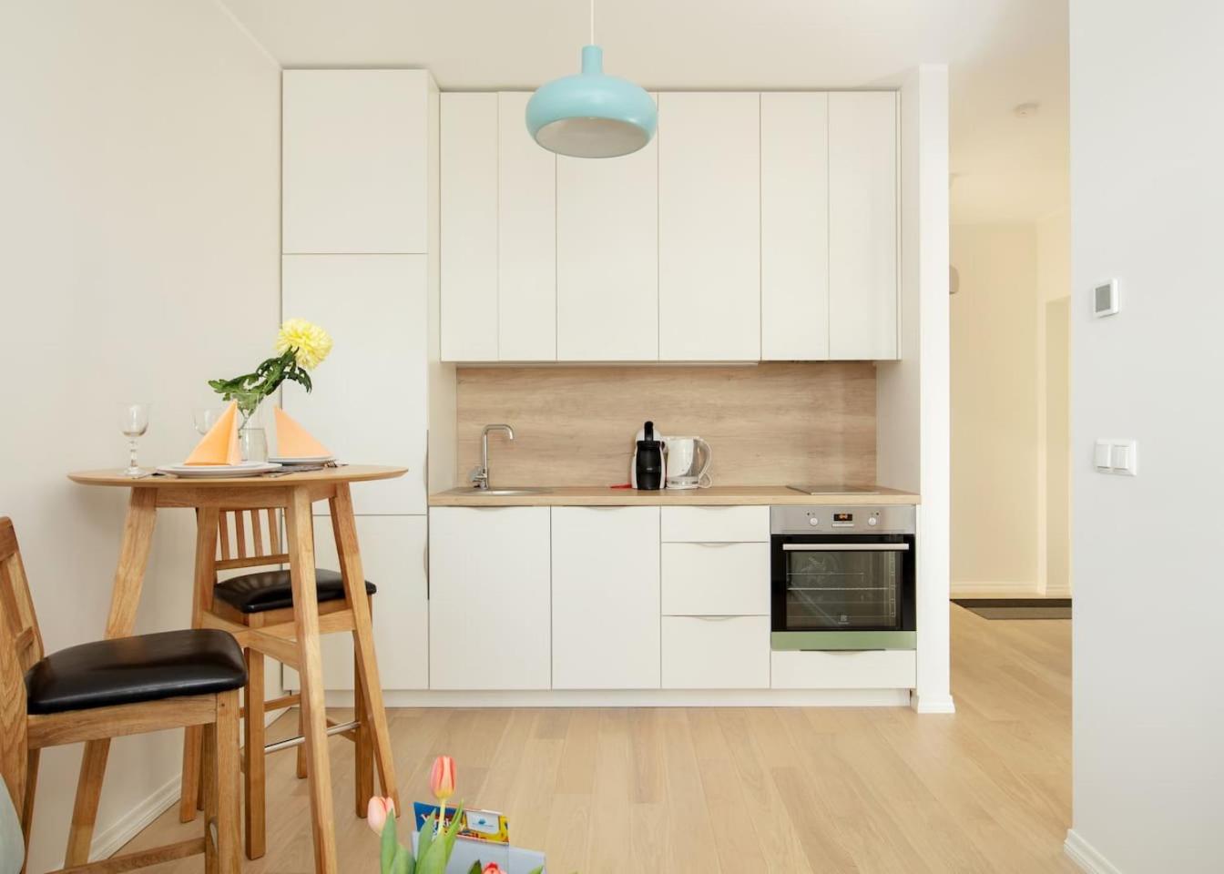 One-Bedroom Apartment - Photo 15