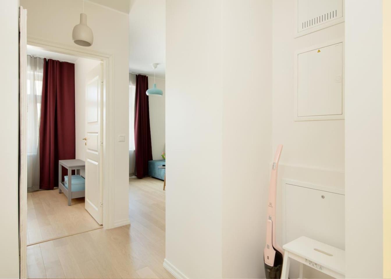 One-Bedroom Apartment - Photo 29