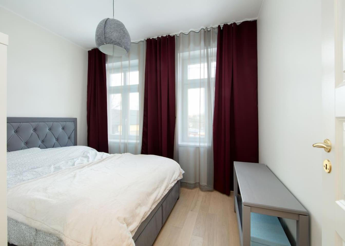 One-Bedroom Apartment - Photo 28