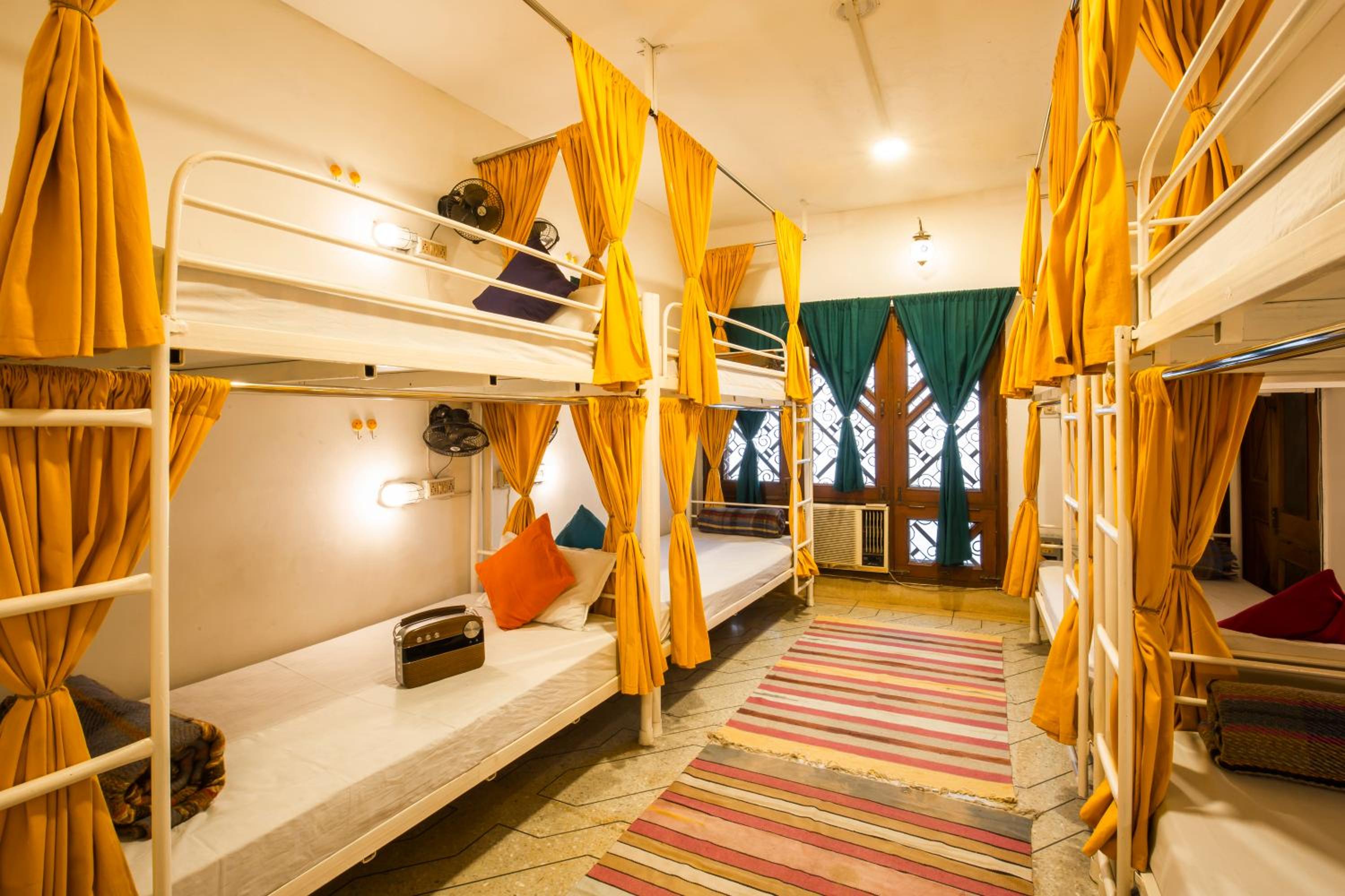 Bed In 6 Bed Female Only Ac Dormitory Room With Ensuite Bathroom photo 3