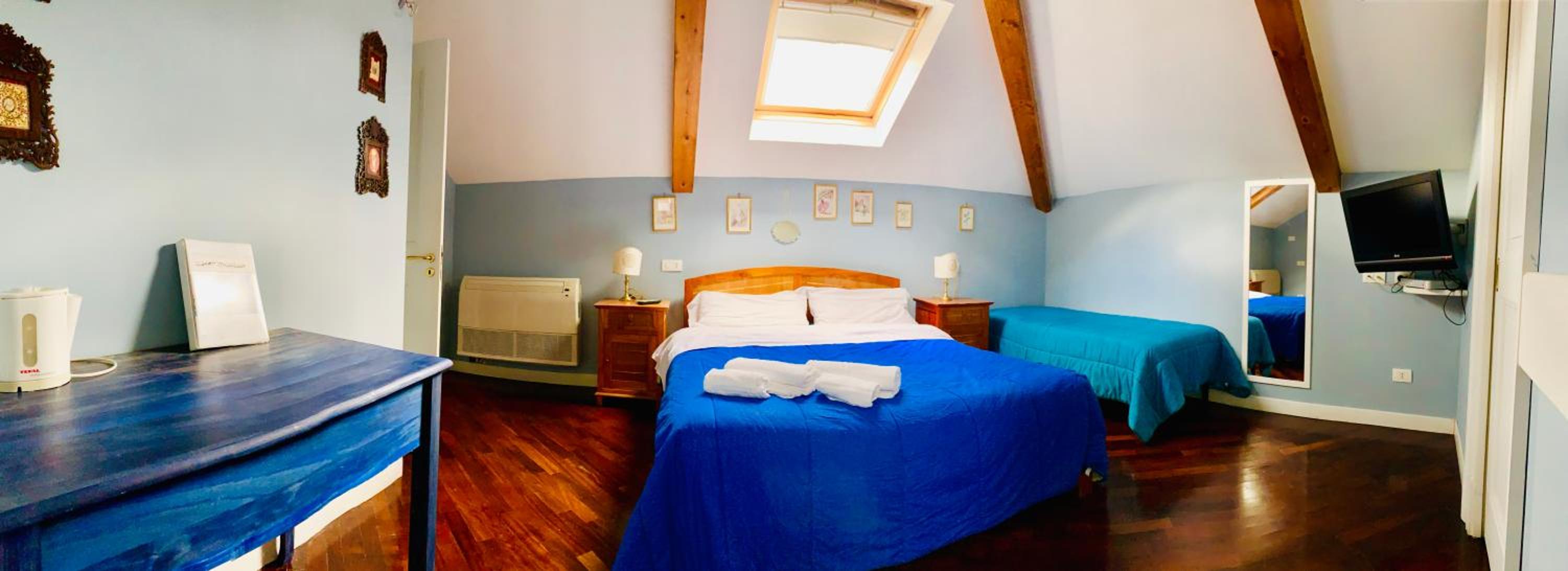 Standard Double Room - Photo 14