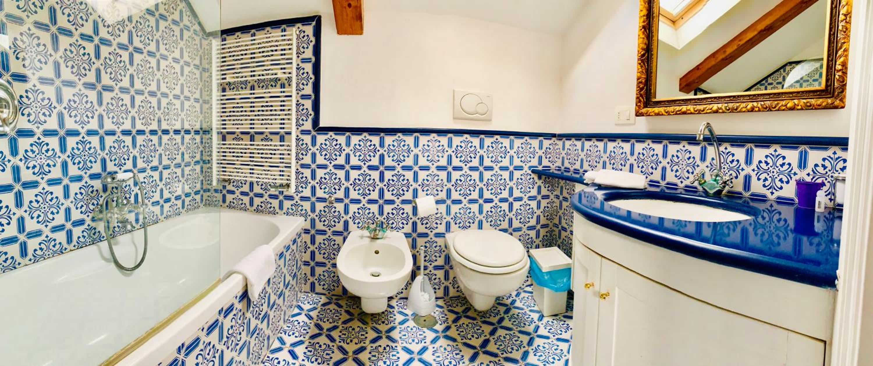 Standard Double Room - Photo 38