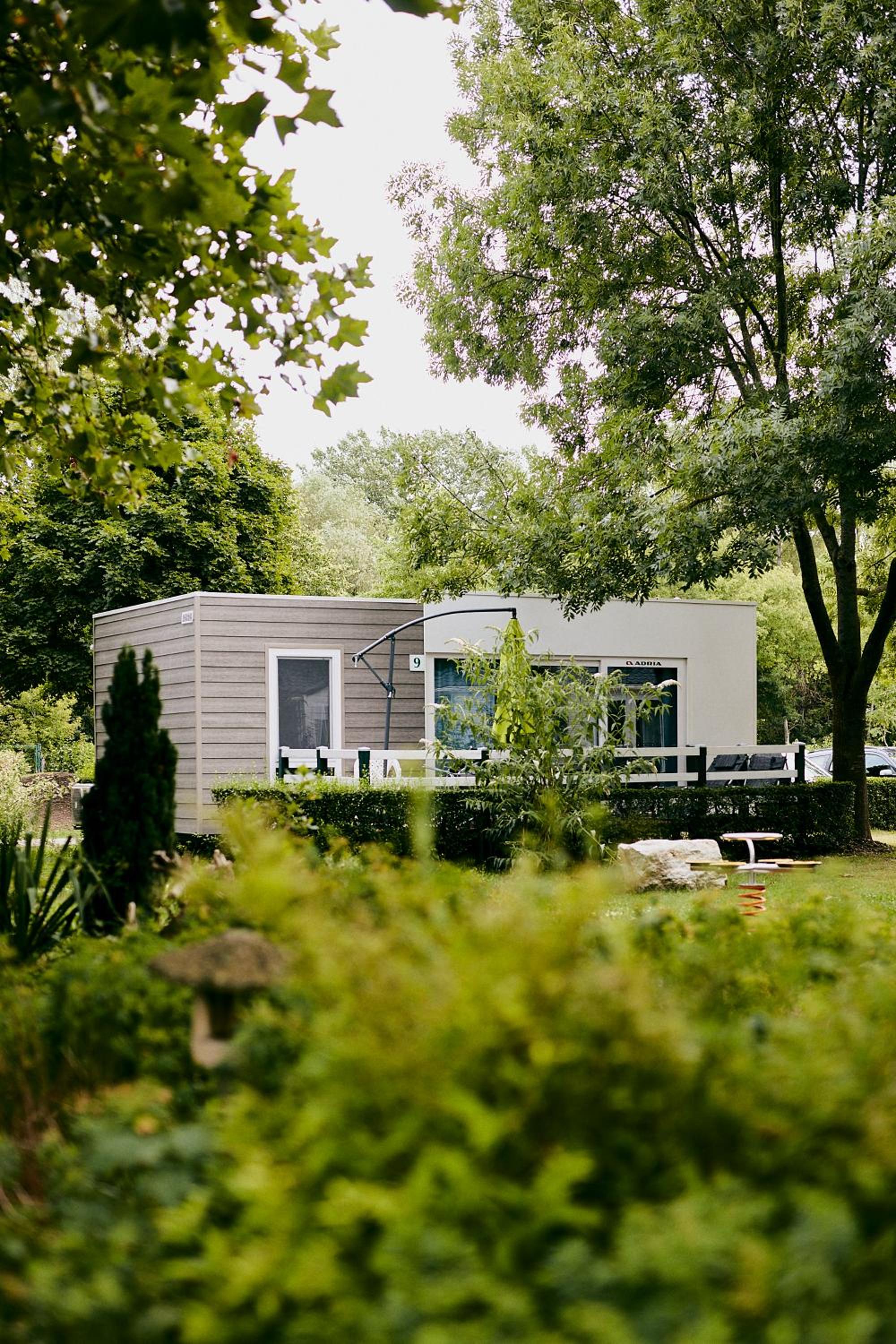 Mobile Home photo 2