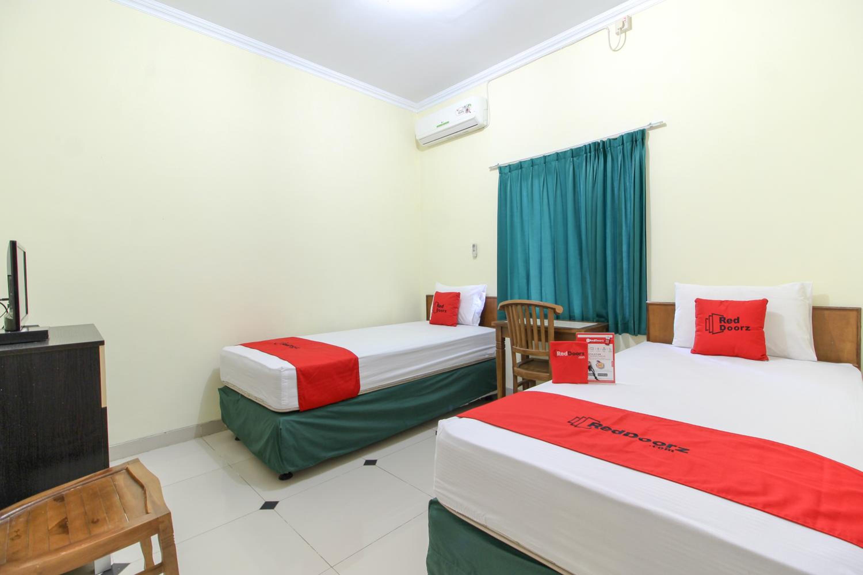 Twin Room - Photo 5