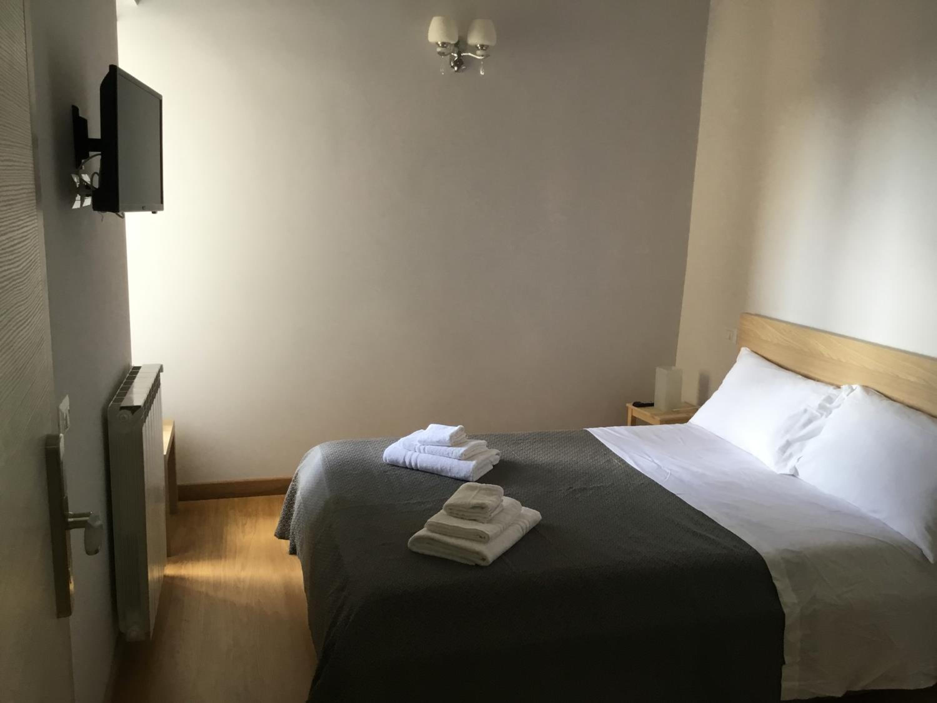 Small Double Room photo 3