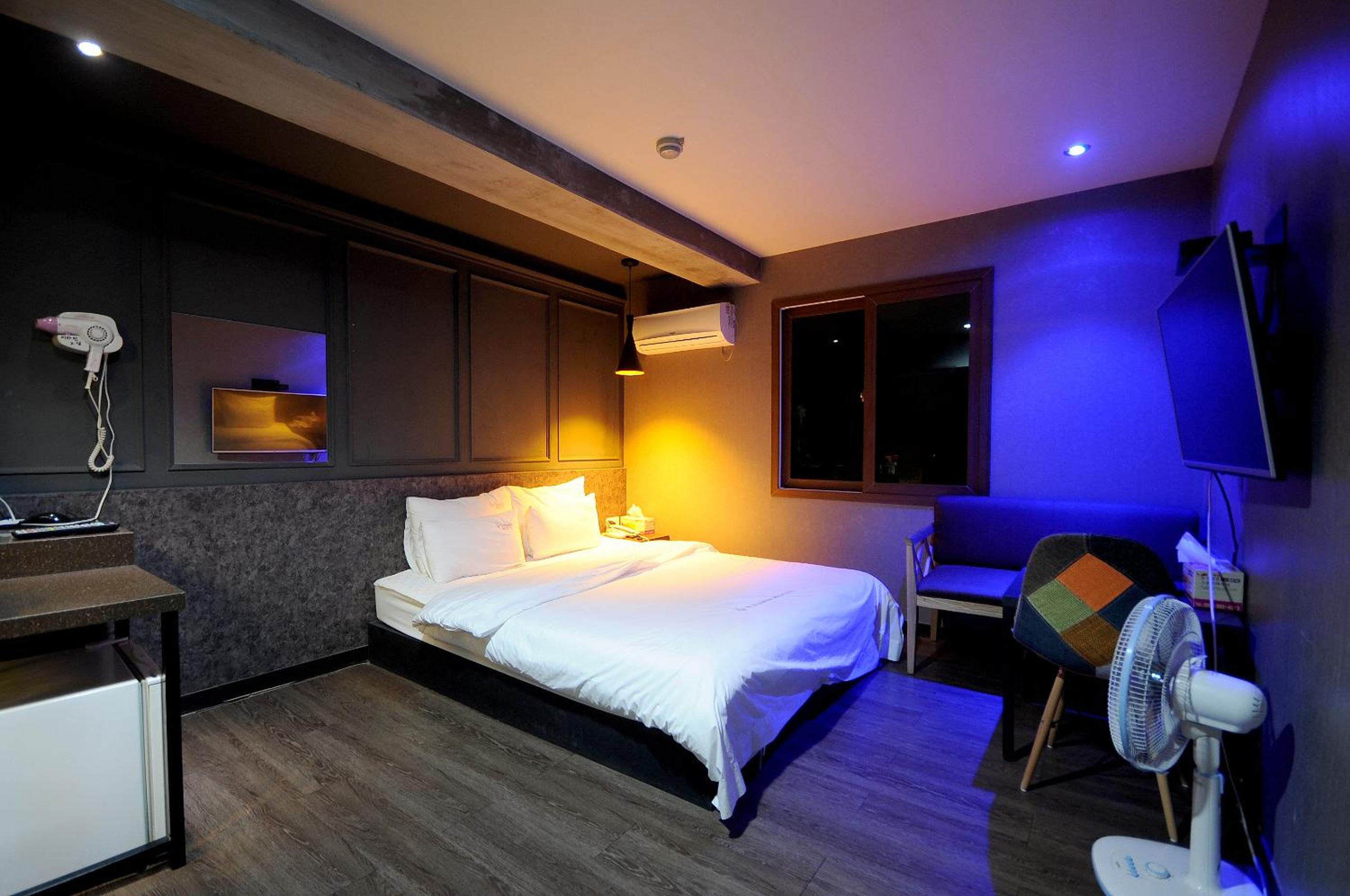 Deluxe Double Room - Photo 1