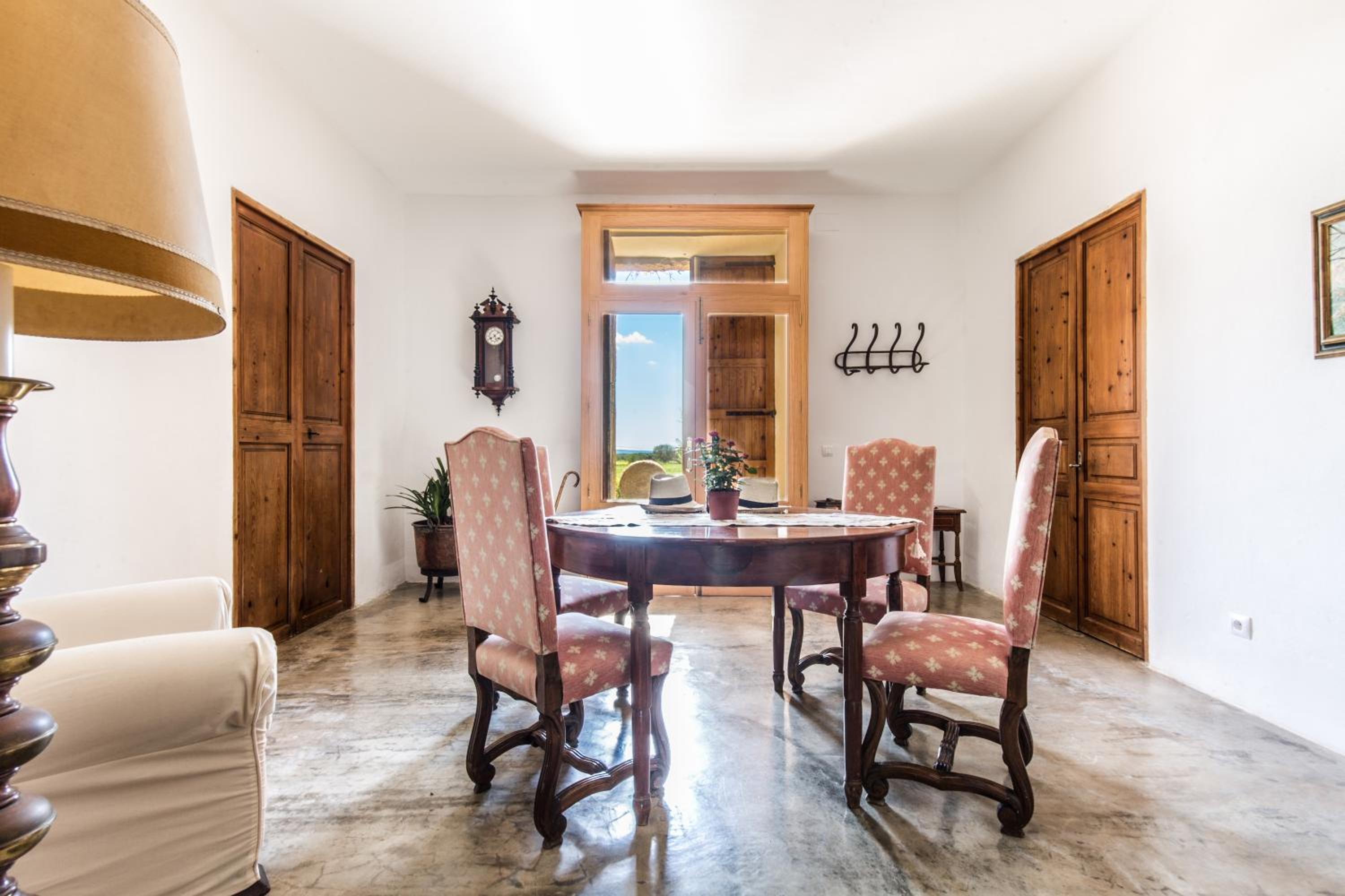Three-Bedroom Apartment with Terrace photo 2