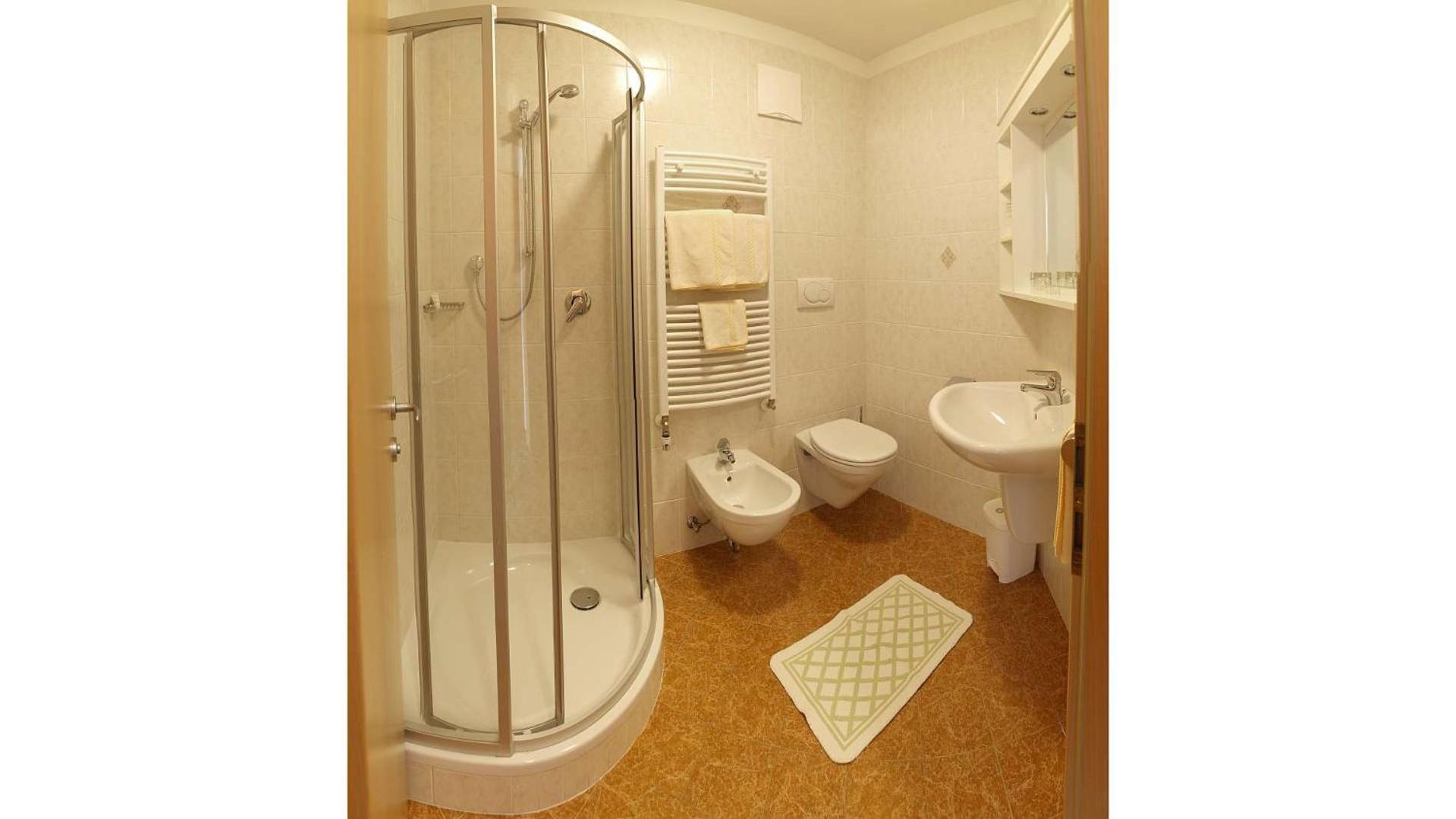 Superior Double or Twin Room with Mountain View photo 2