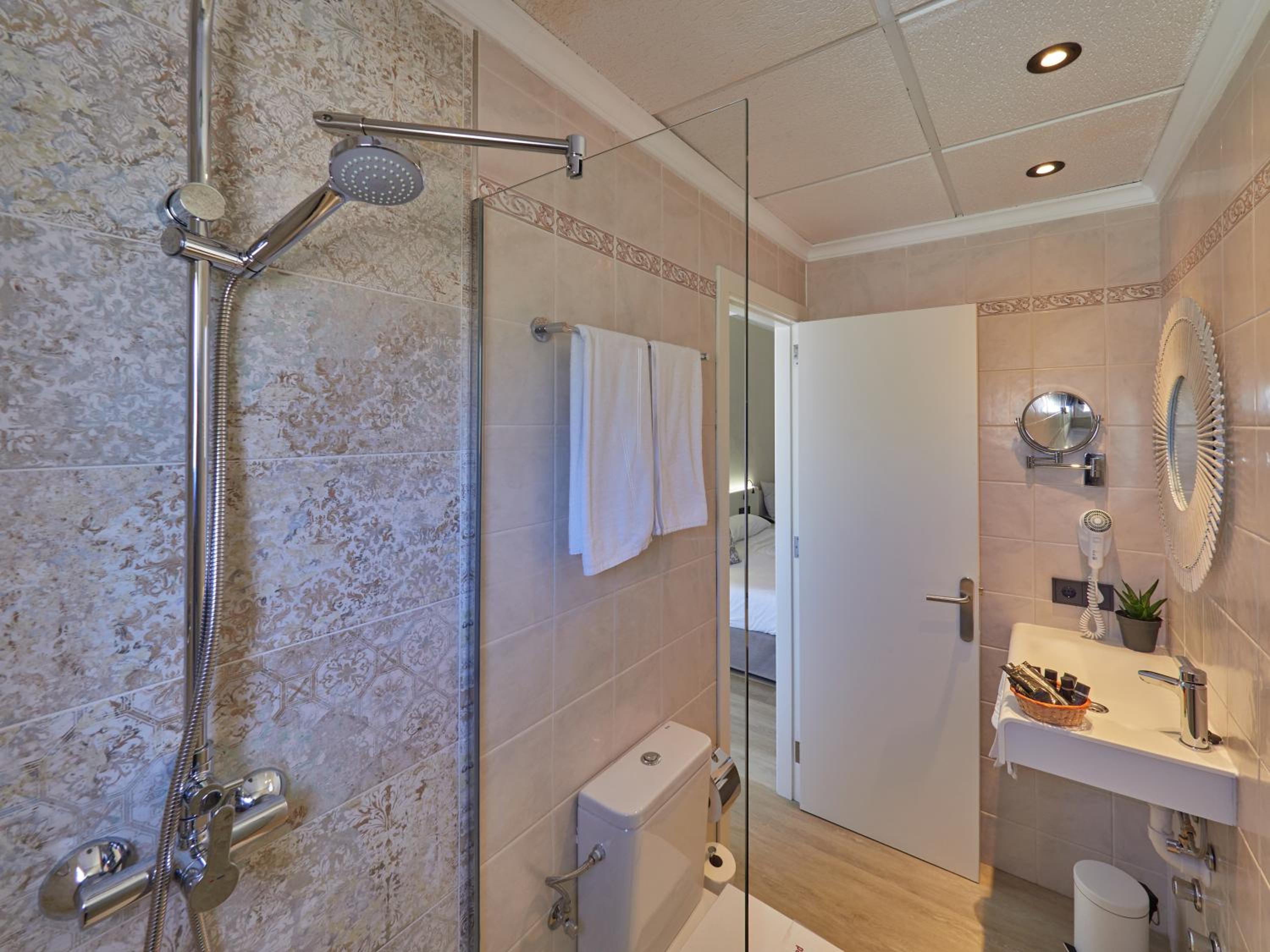 Double Room for Single Use photo 3