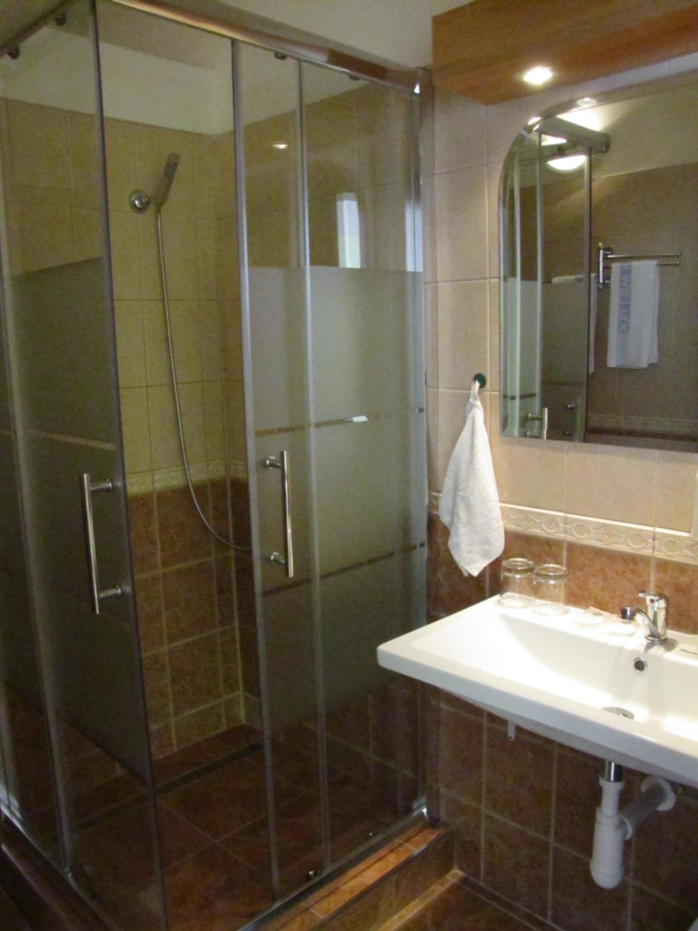  Double Room with Bath - Photo 4
