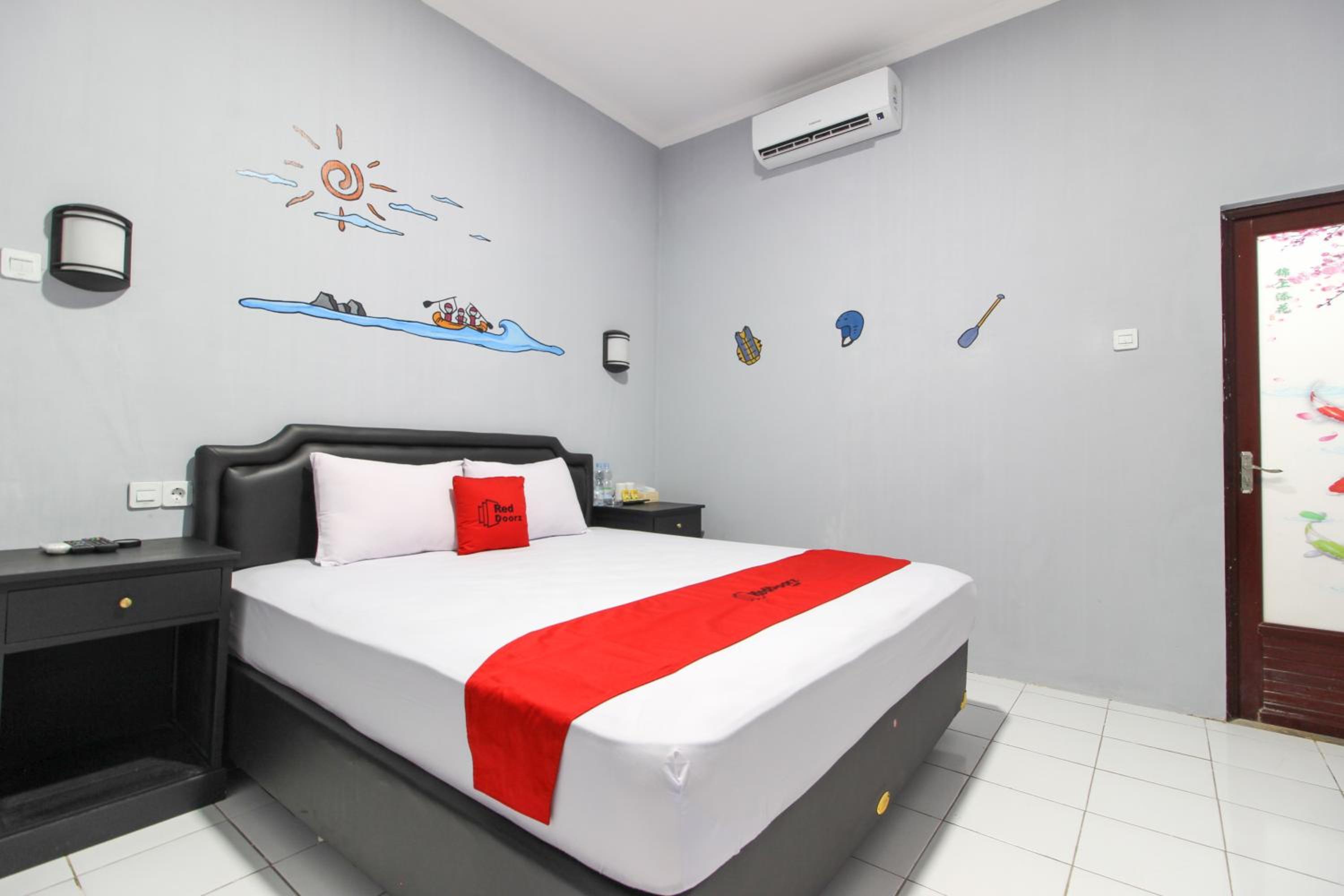 Deluxe Room - Photo 4