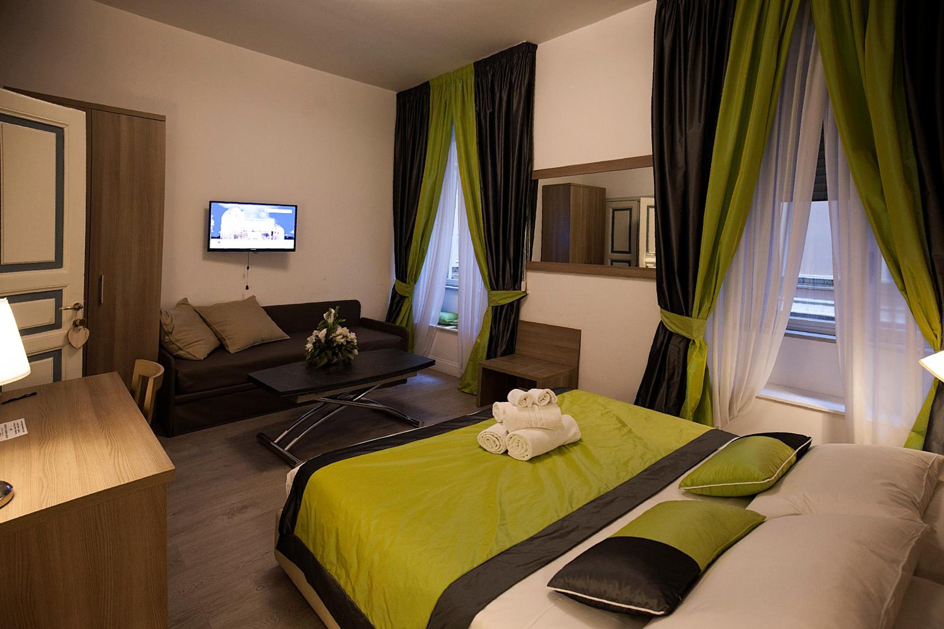 Classic Double or Twin Room photo 3