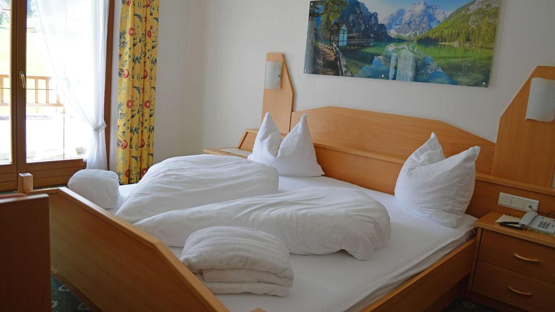 Superior Double or Twin Room with Mountain View photo 1