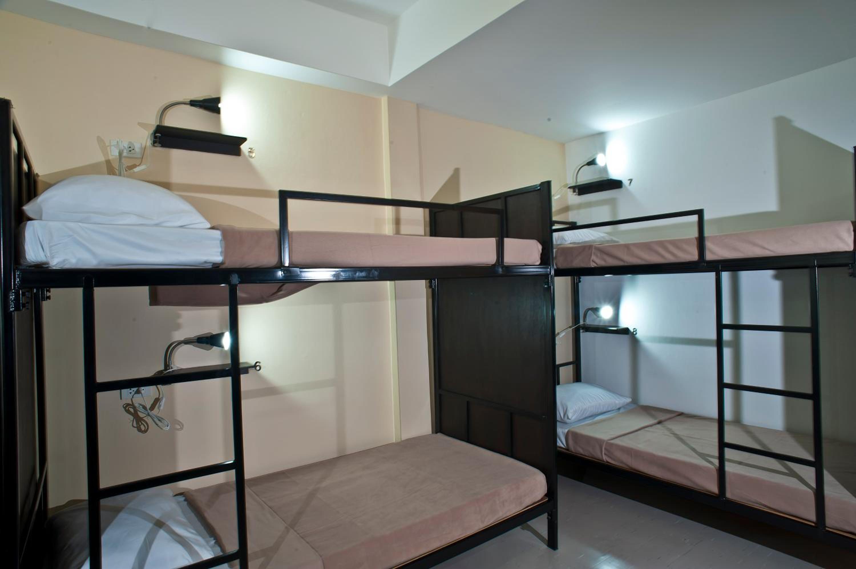 Family Room with Private Bathroom (8 Adults) photo 2
