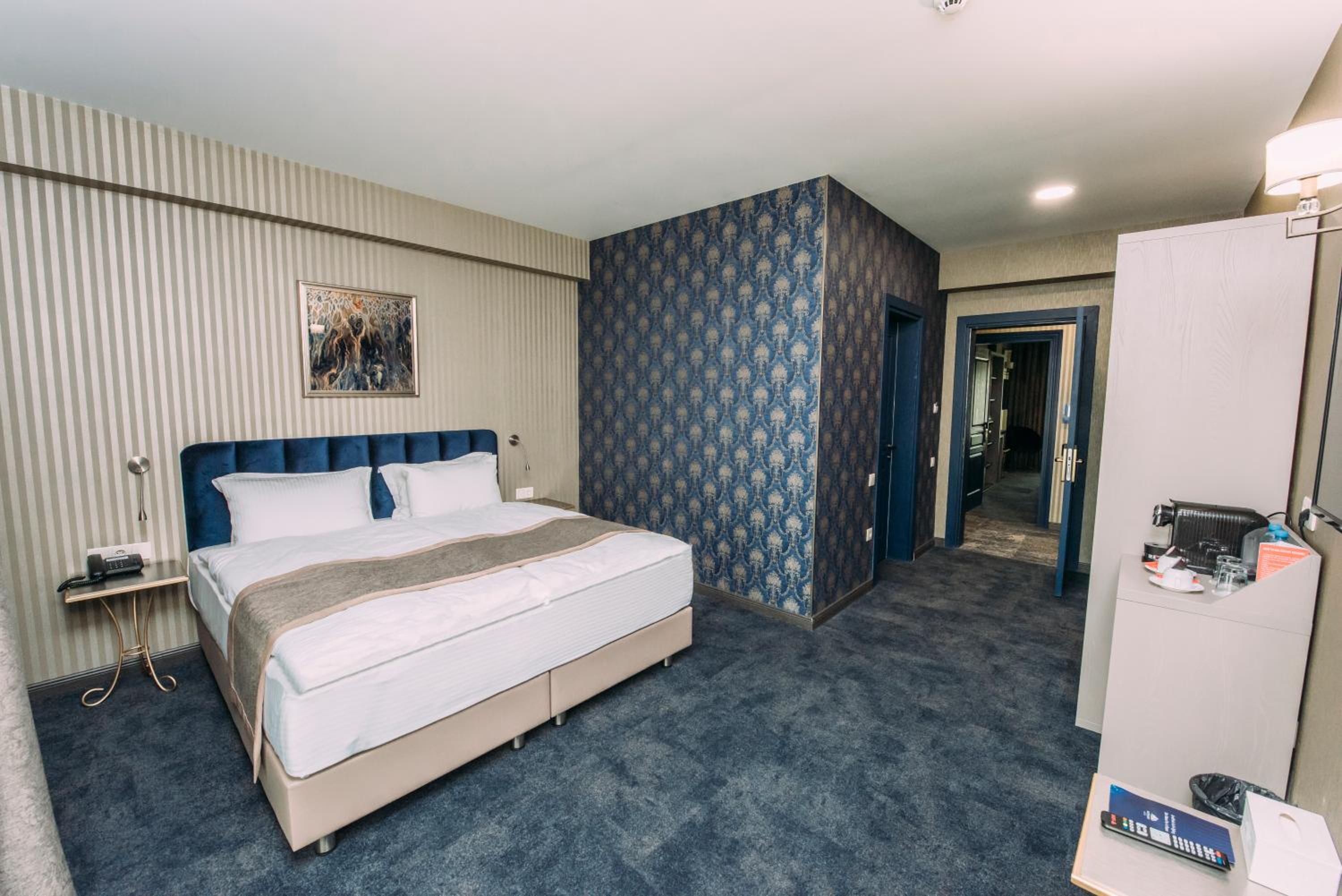Family Suite - Photo 1