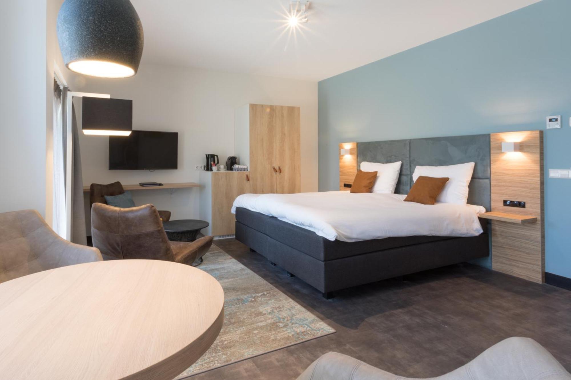 Superior Double Room (max. 1 dog allowed on request) photo 2