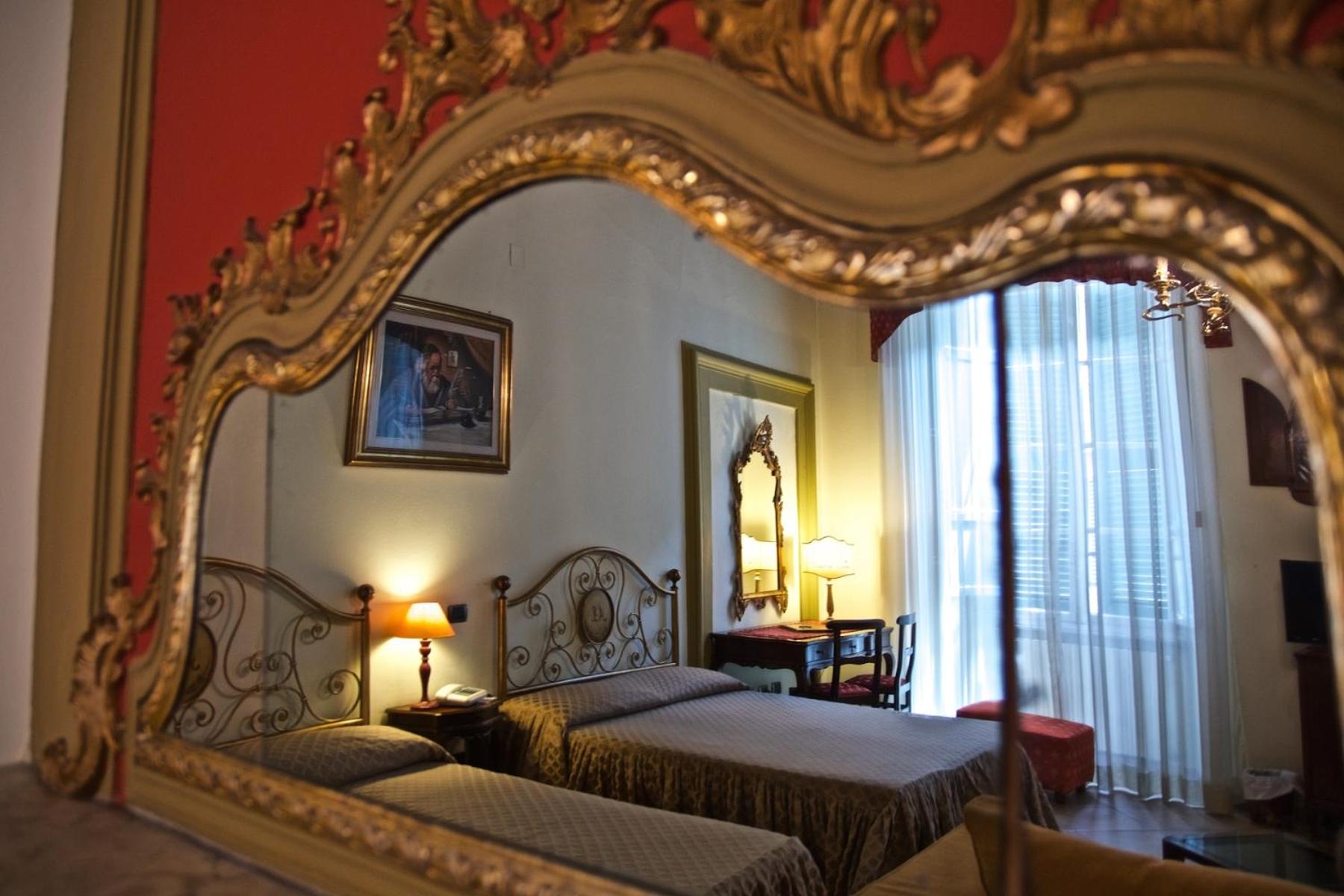 Deluxe Suite - Photo 1