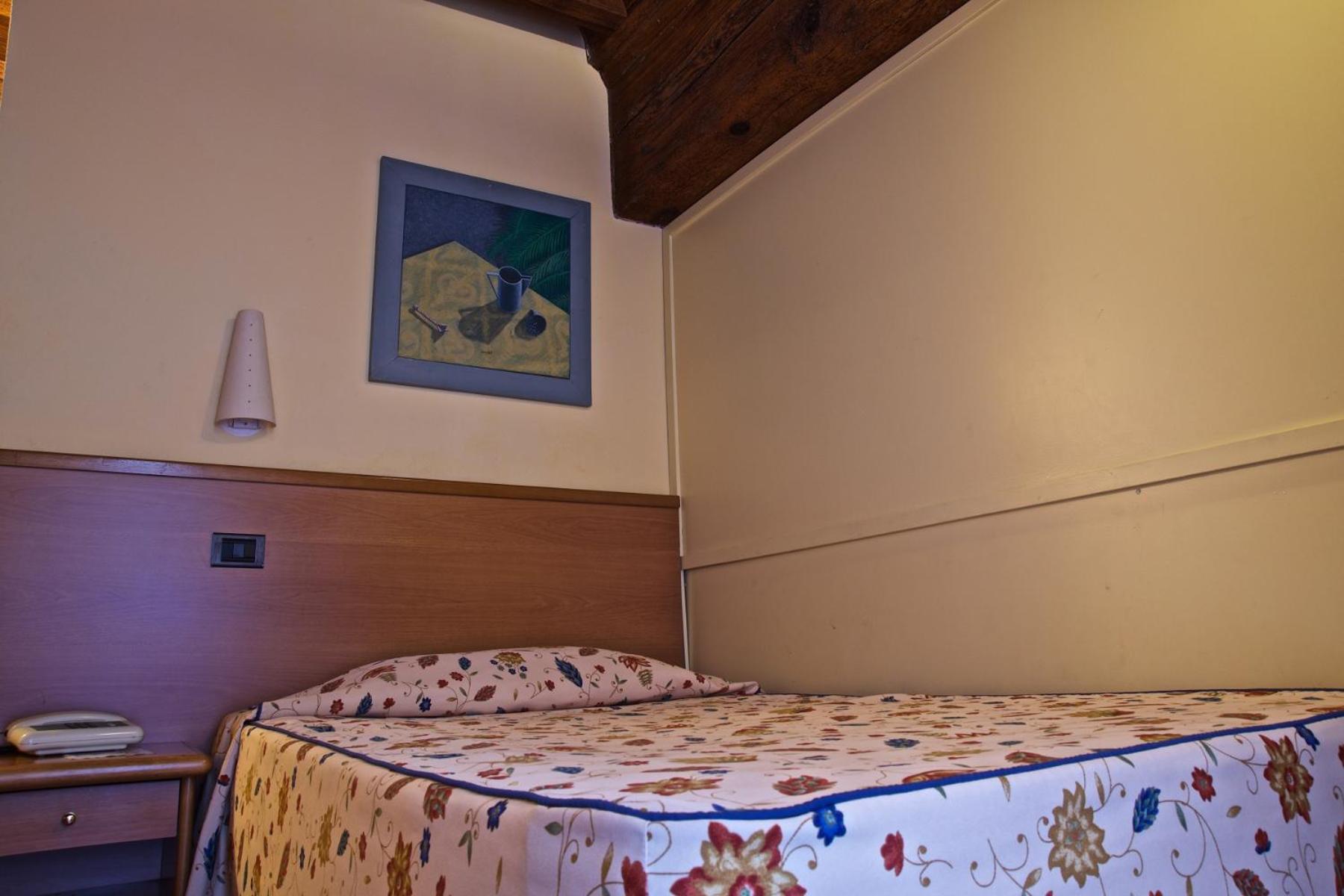 Comfort Single Room - Photo 4