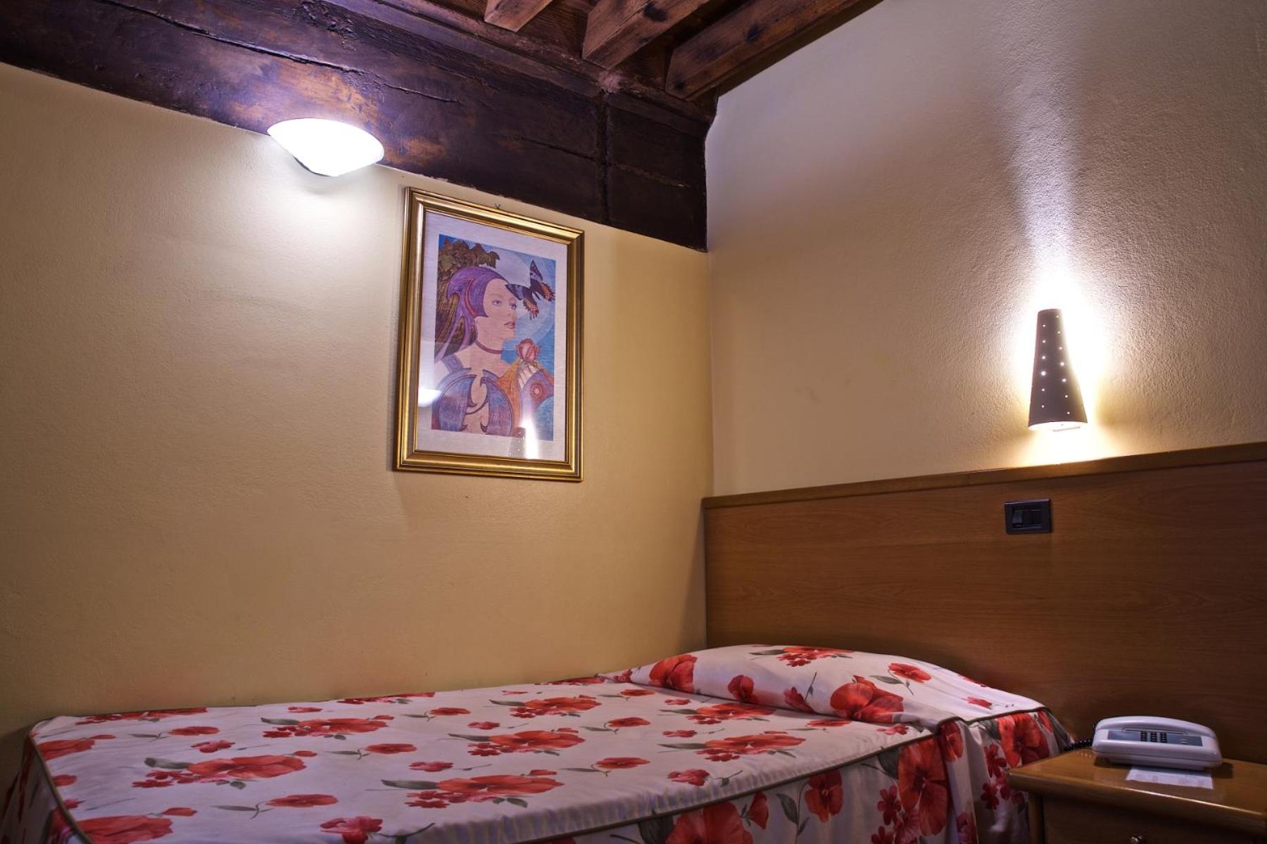 Comfort Single Room - Photo 6