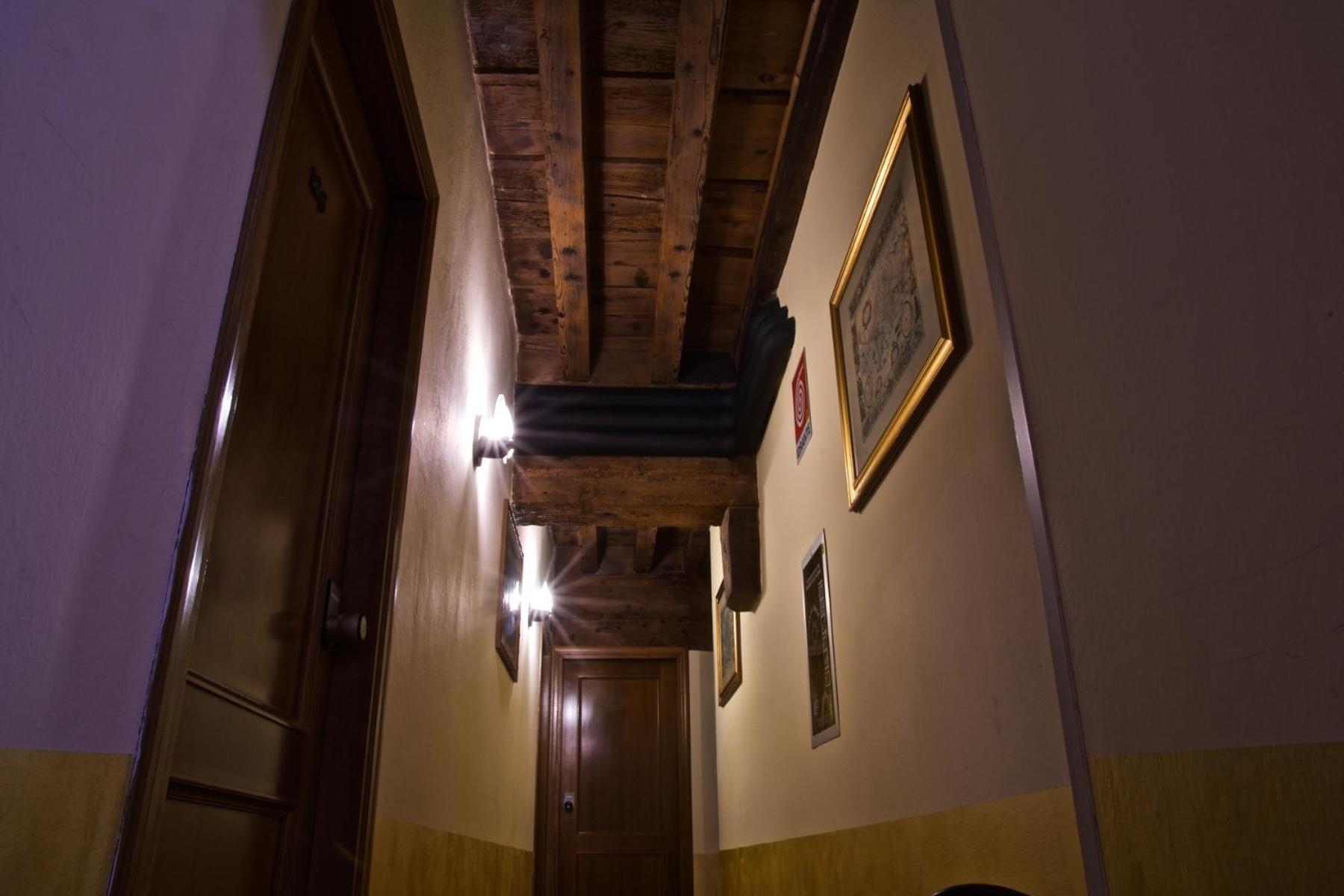 Superior Double or Twin Room - Photo 4