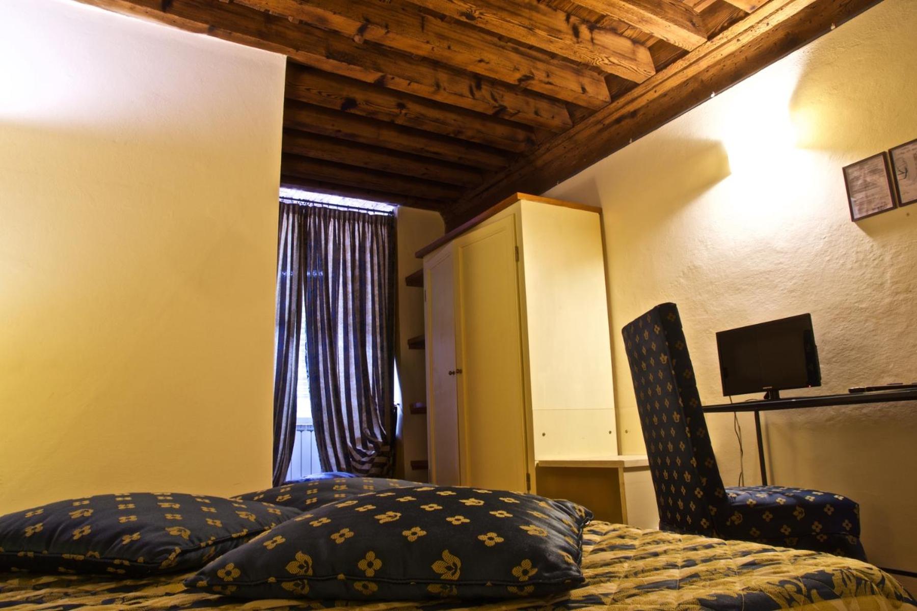 Superior Double or Twin Room - Photo 21