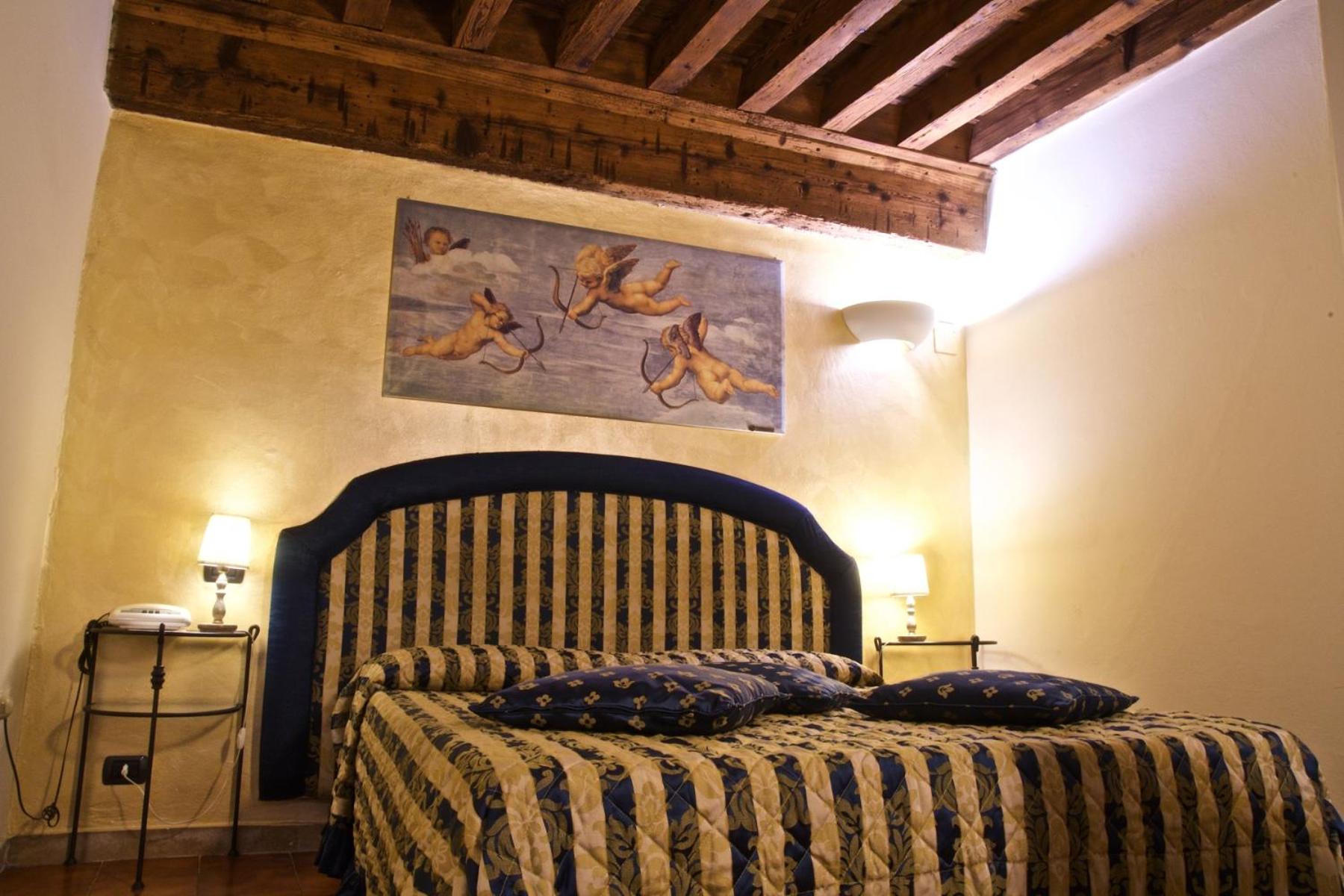 Superior Double or Twin Room - Photo 22