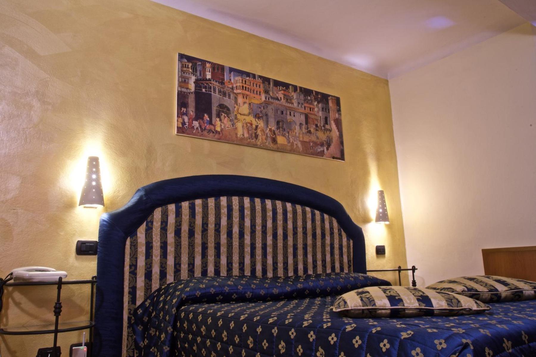 Classic Double or Twin Room - Photo 4