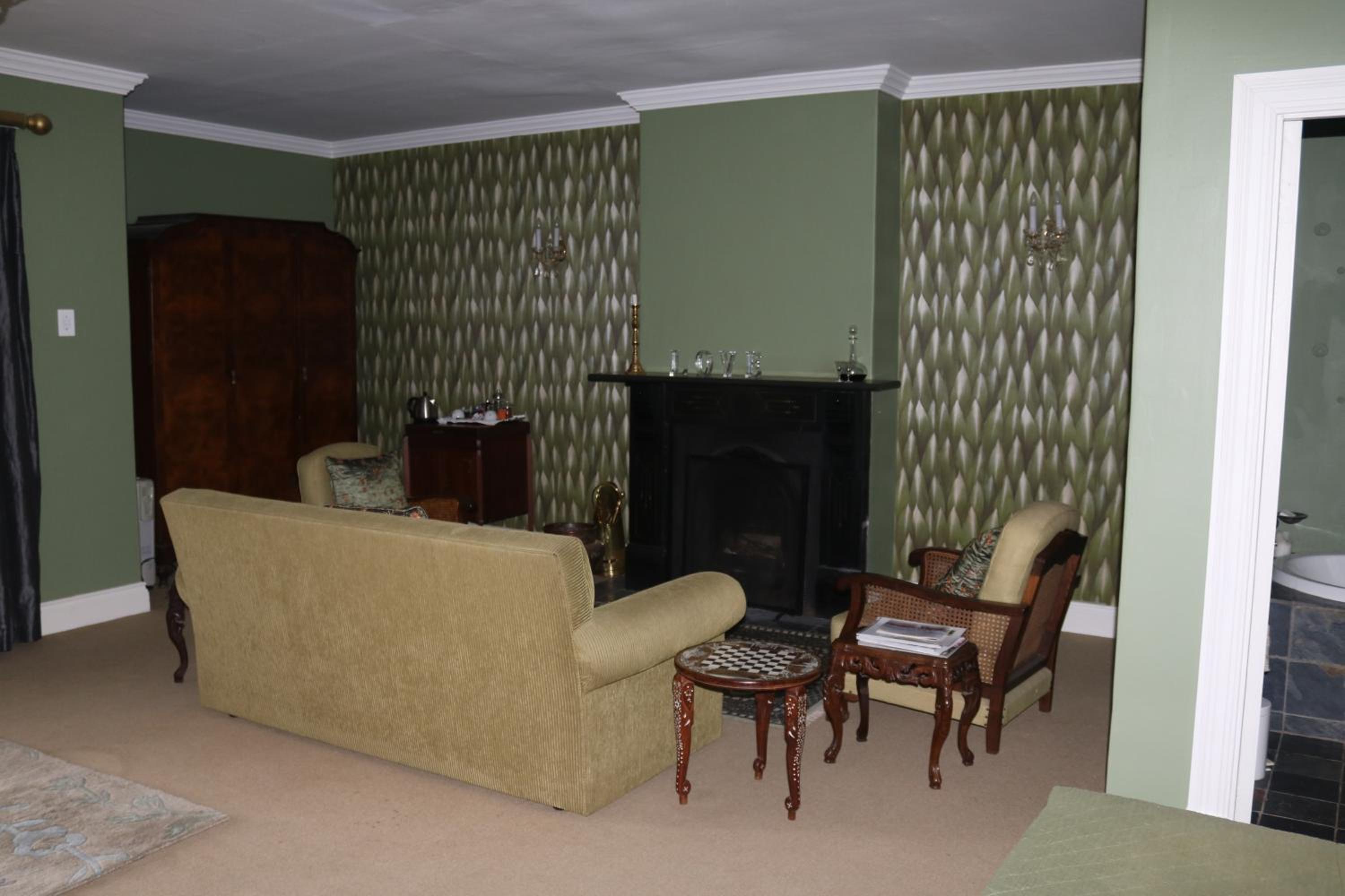 Executive Suite With Spa Bath photo 3